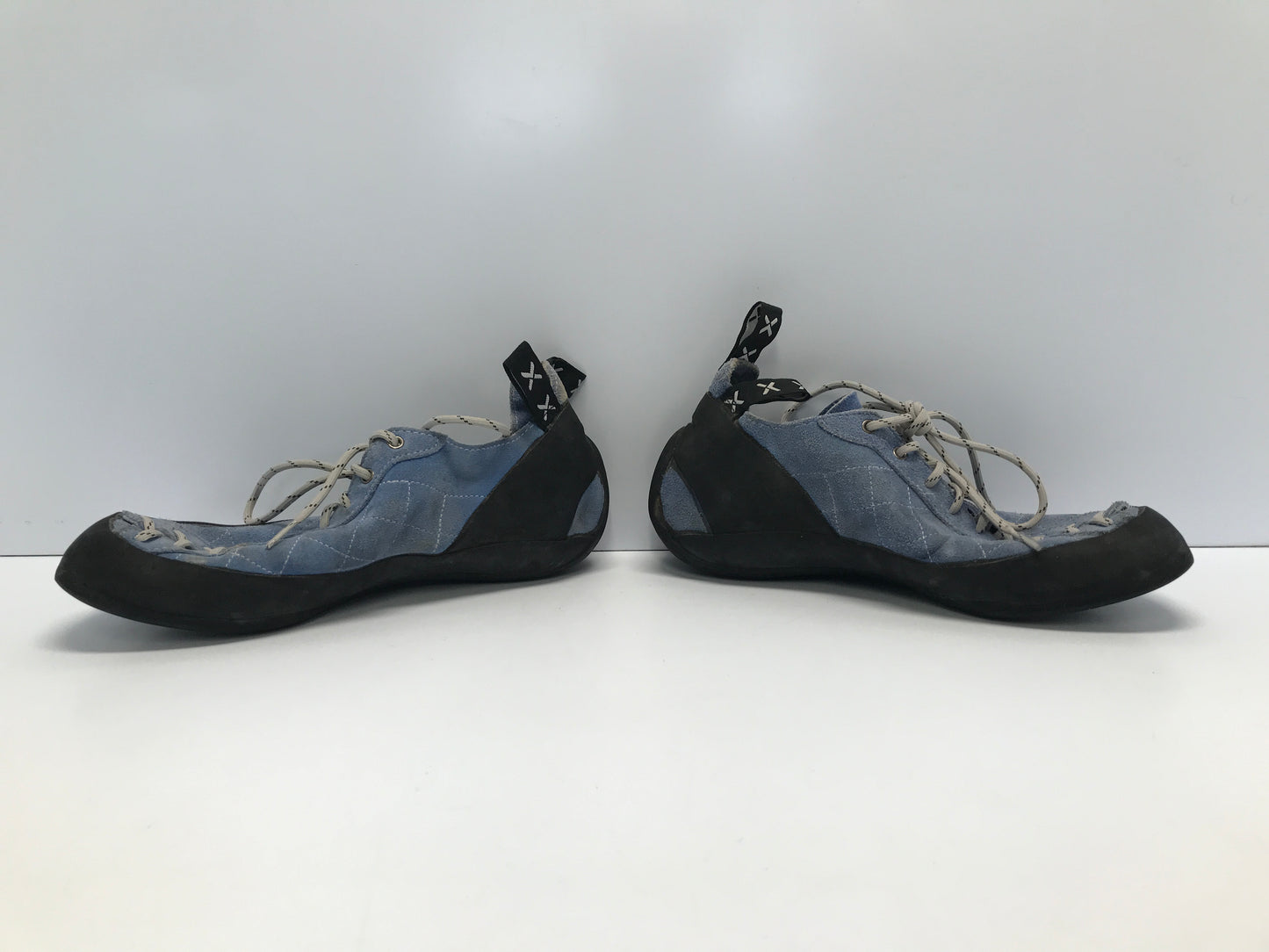 Rock Climbing Shoes Men's Size 13 USA FiveTen Brand Outstanding Quality Excellent