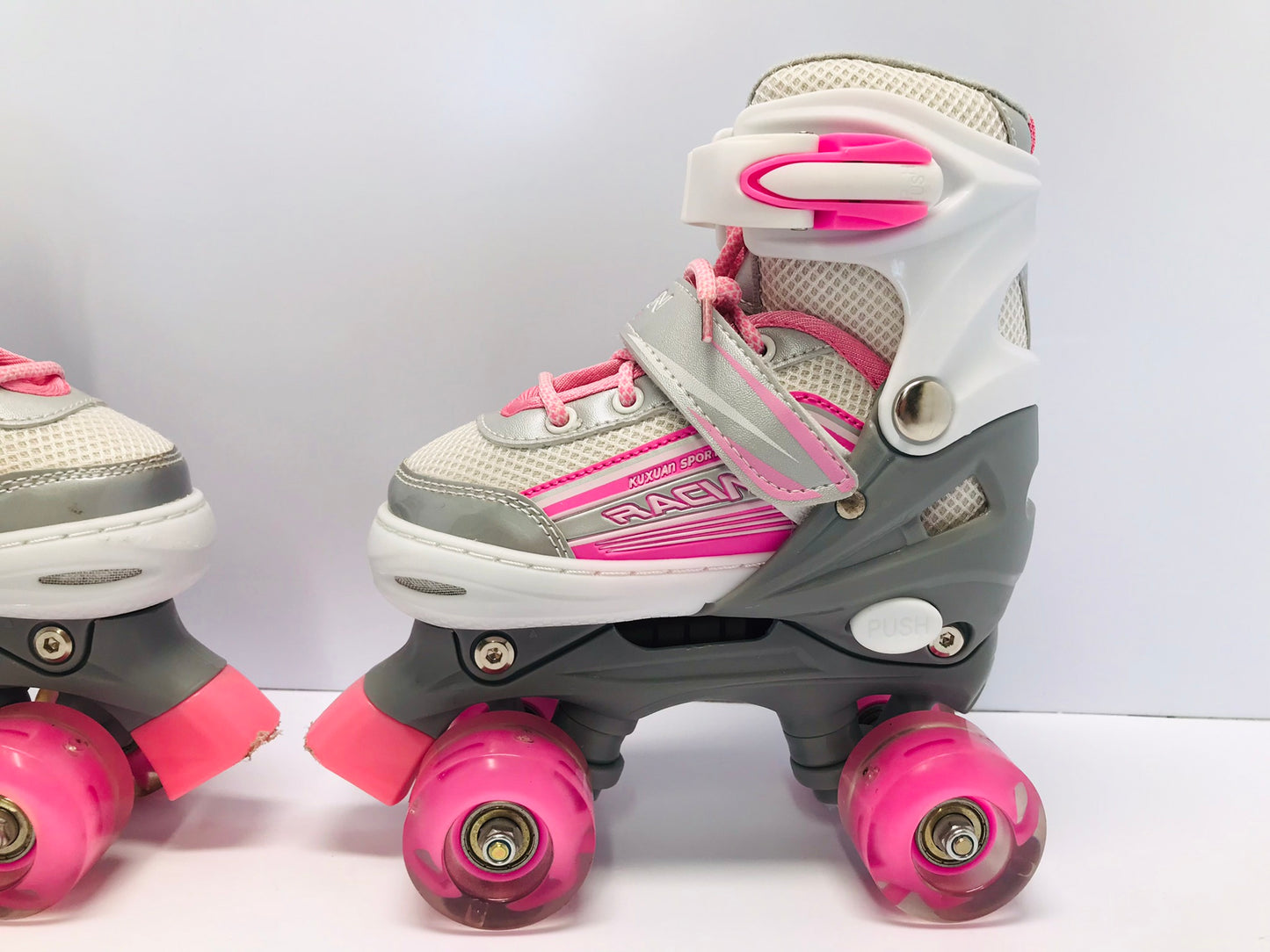 Roller Derby Skates Child Size 13 Toddler White Pink New
