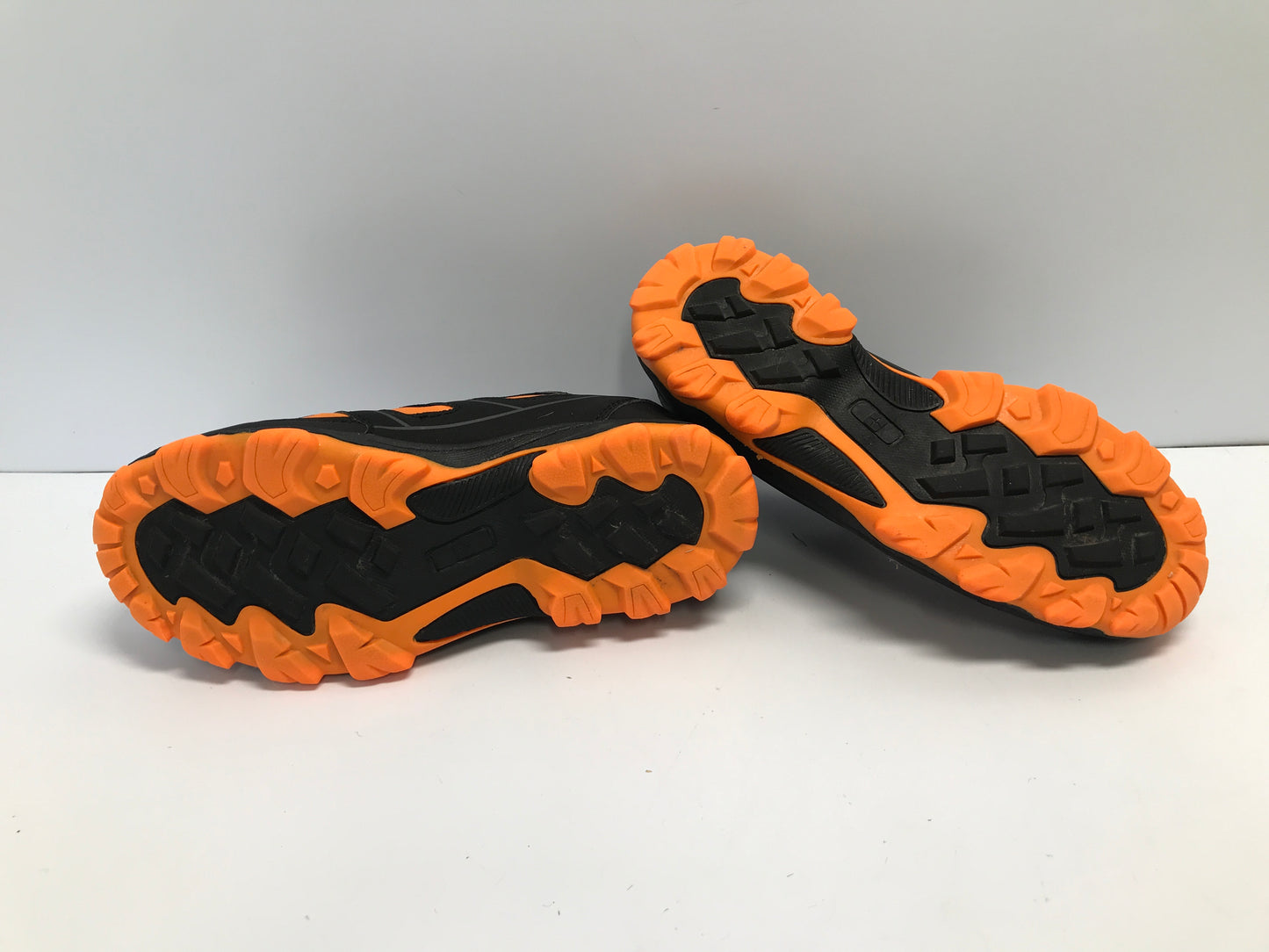 Running Shoes Hiking Child Size 5 Black Orange MTN Warehouse