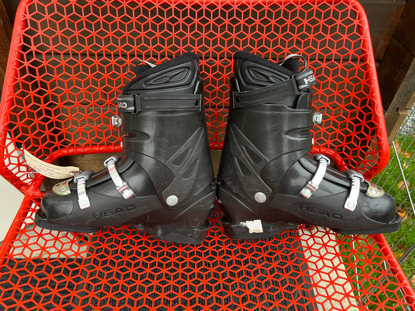 Ski Boots Mondo Size 26 Men Size 8 Women Size 9 Head 308 mm Black Red Adjustable Calf Buckles Excellent