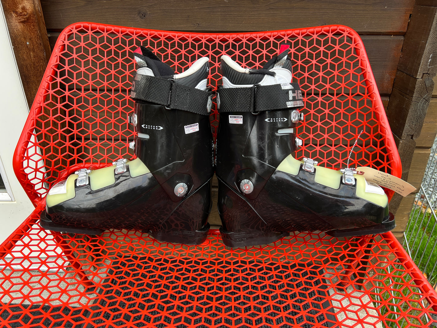 Ski Boots Mondo Size 26.5 Men Size 8 Women Size 9 Head 309 mm Black Chrome Red Excellent