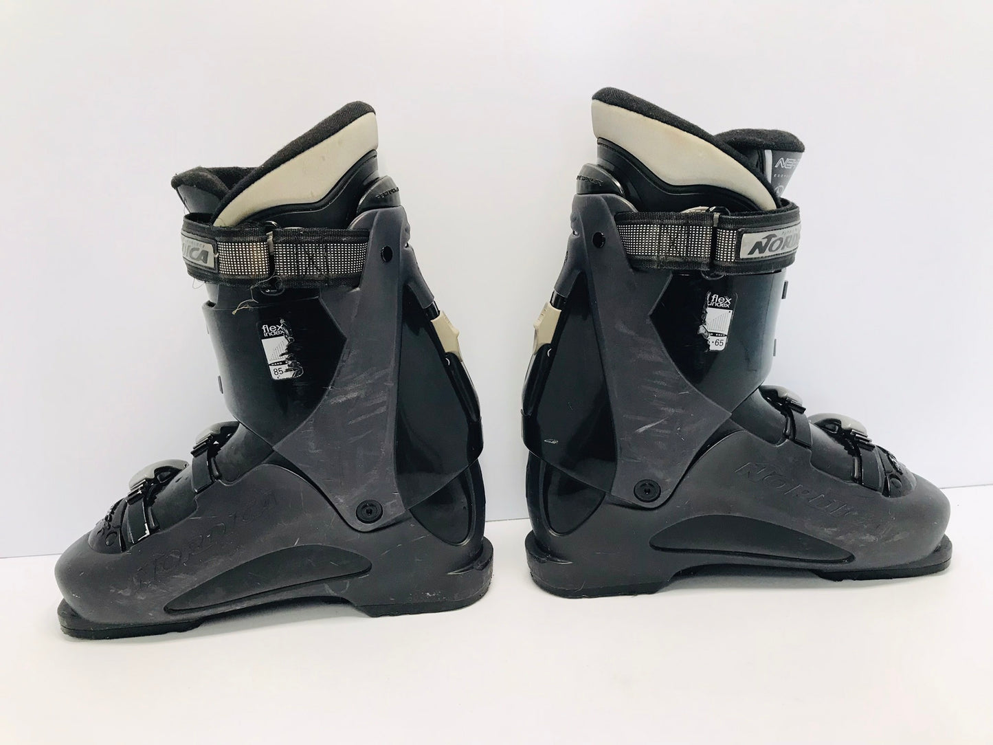 Ski Boots Mondo Size 26.5 Men's Size 8.5 Ladies Size 9.5 310 mm Nordica Black Grey