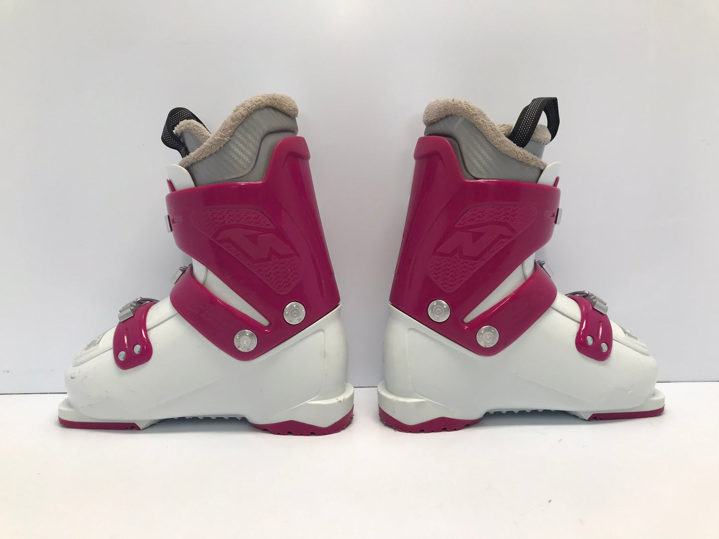 Ski Boots Mondo Size 21.5 Child Size 3-4 255 mm Nordica Lil Belle 3 White Pink Blue Excellent