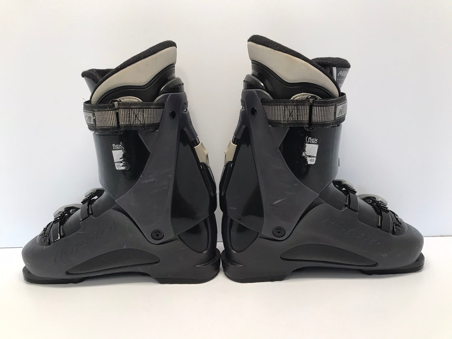 Ski Boots Mondo Size 27.0 Men's Size 9 Ladies Size 10 310mm Nordica Black Grey
