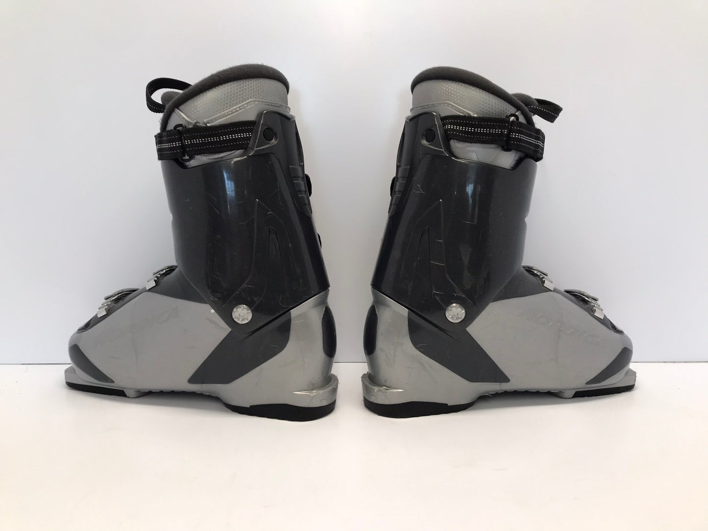 Ski Boots Mondo Size 27.5 Men's 9 Ladies 10 315mm Nordica Cruise New Demo