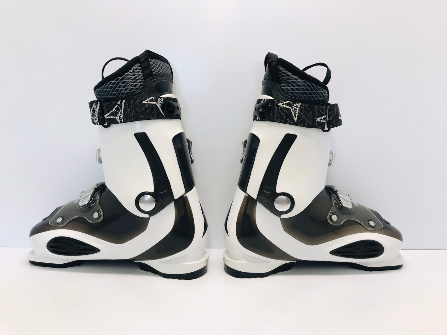 Ski Boots Mondo Size 28.5 Men's Size 10.5 329 mm Atomic Black White Like New