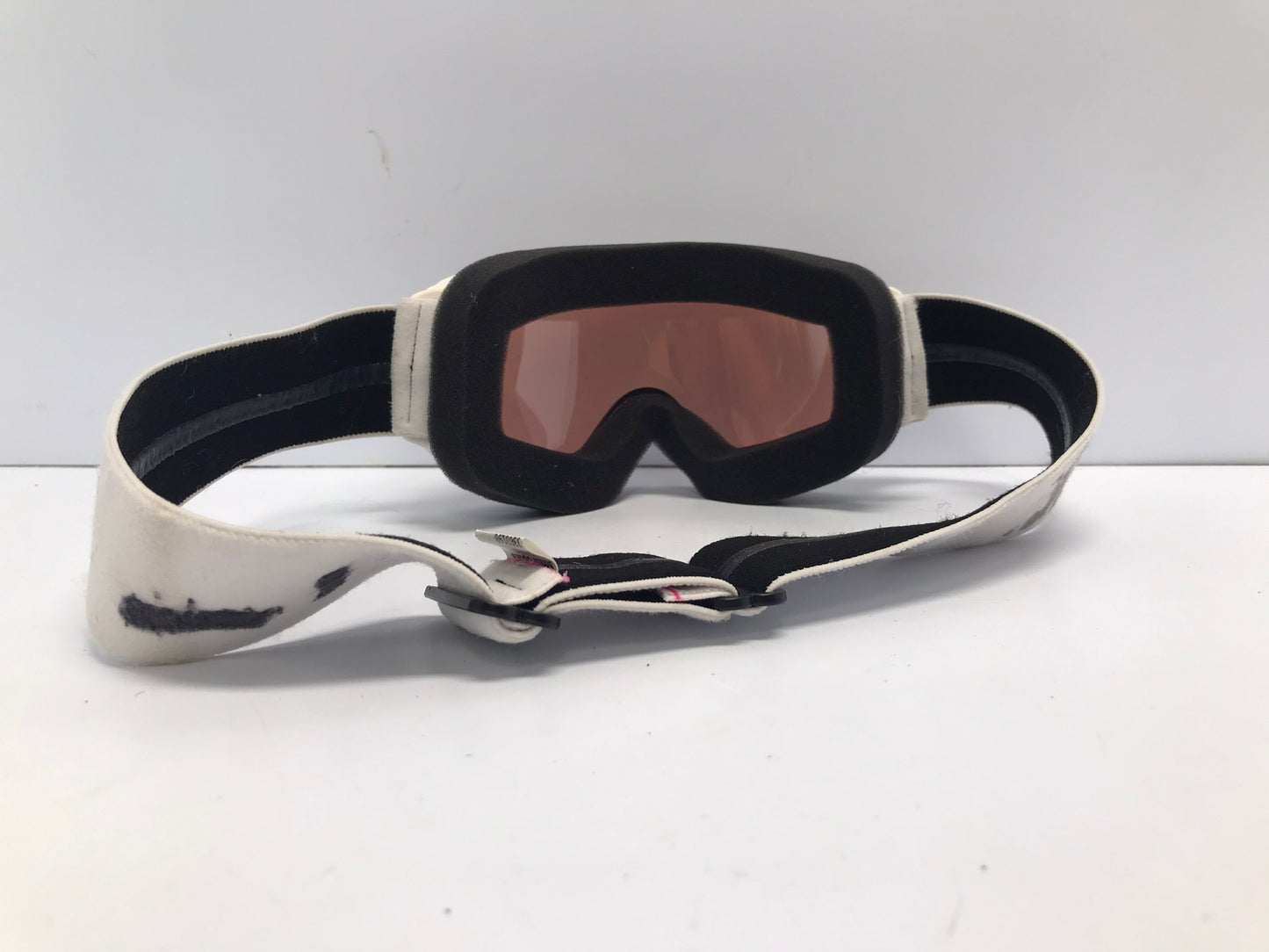 Ski Goggles Child Size 4-6 Smite White Black