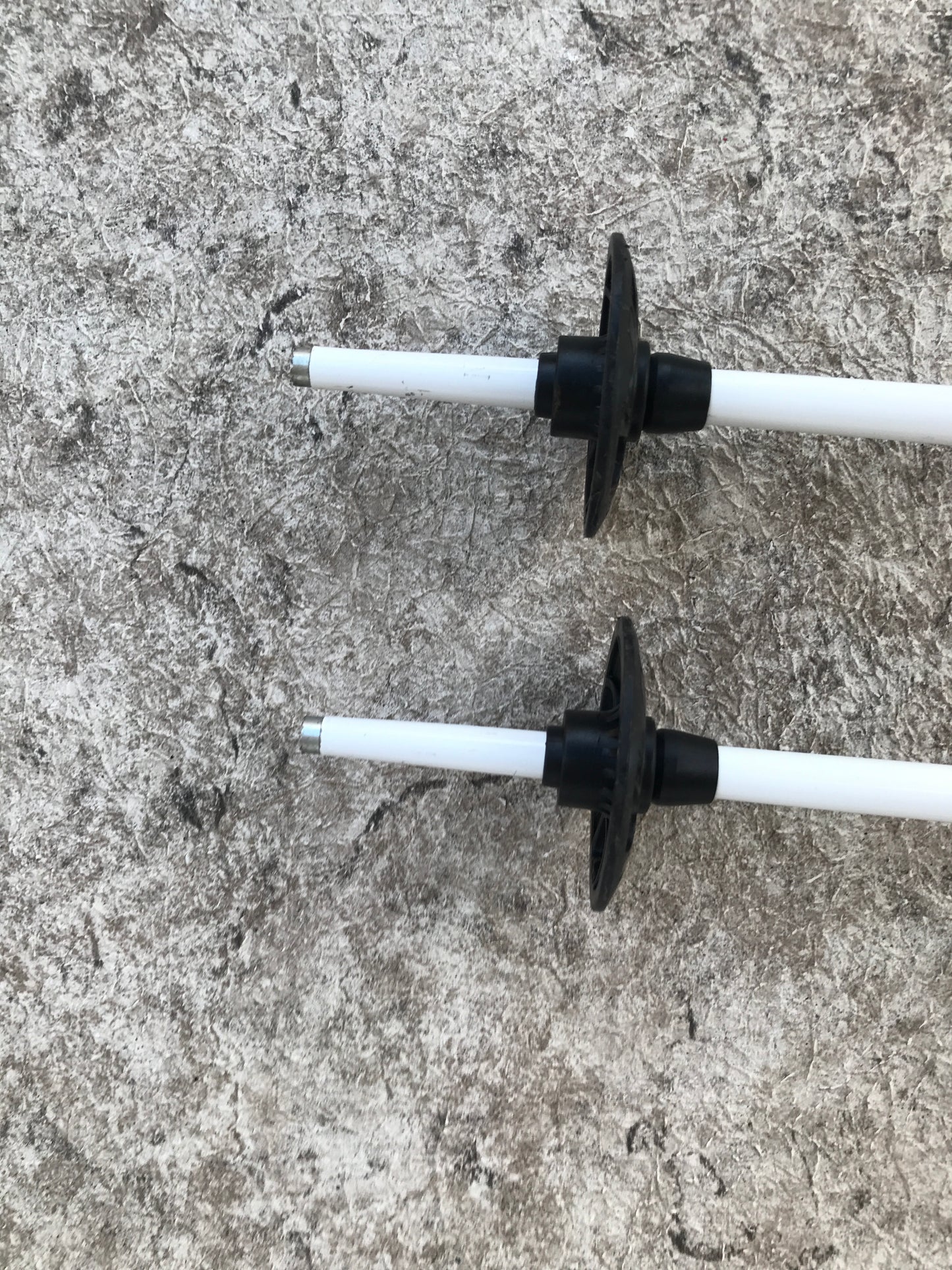 Ski Poles 46 inch 115 cm K-2 Chic Style White Grey Rubber Handles Like New