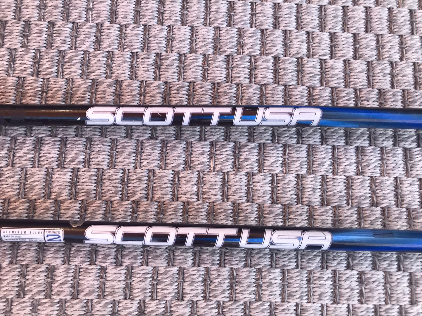 Ski Poles Adult Size 44 inch 110 cm Scott Black Blue White Excellent