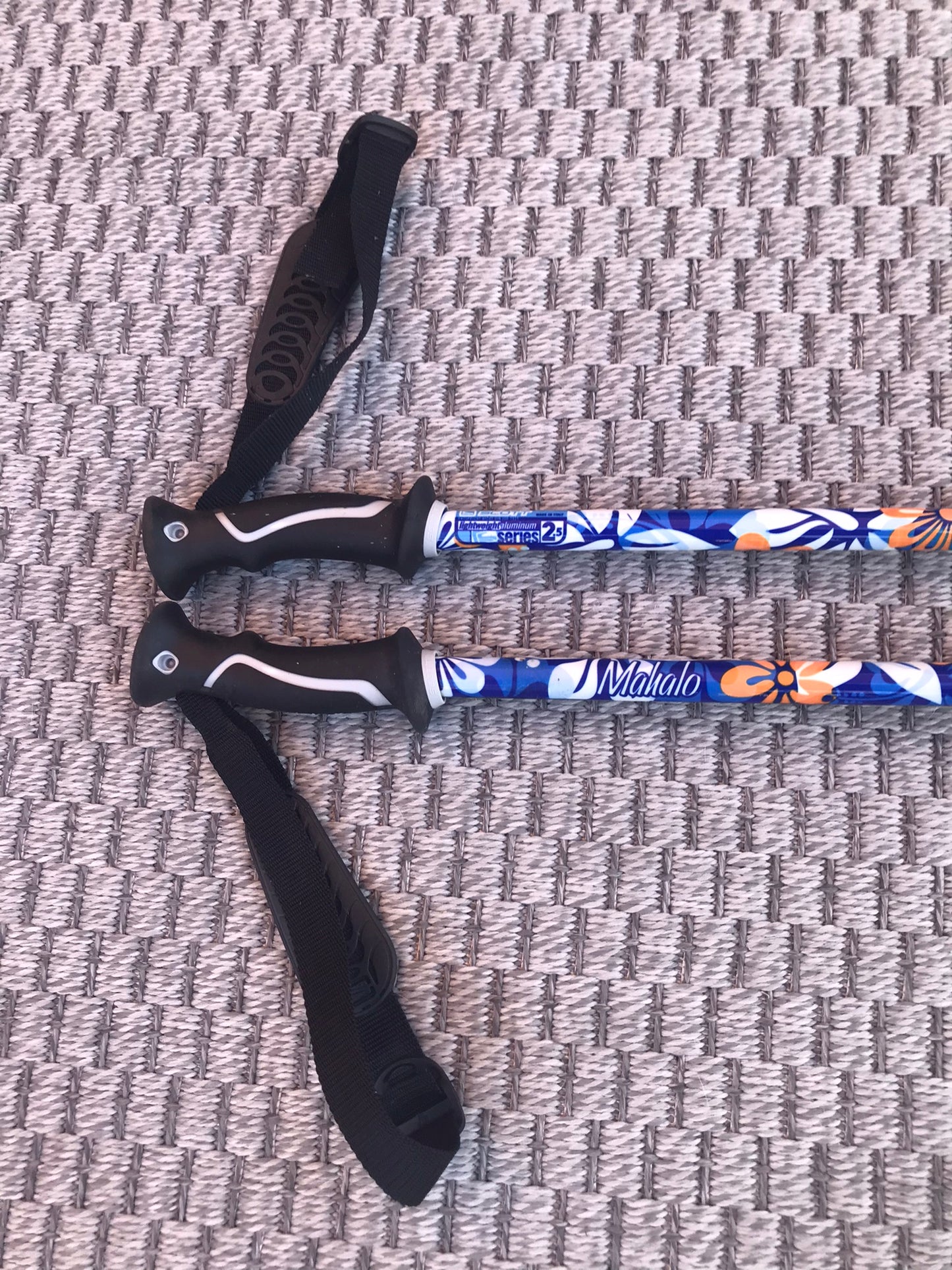 Ski Poles Adult Size 46 inch 115 cm Scott Mahalo Blue Tangerine Excellent Like New