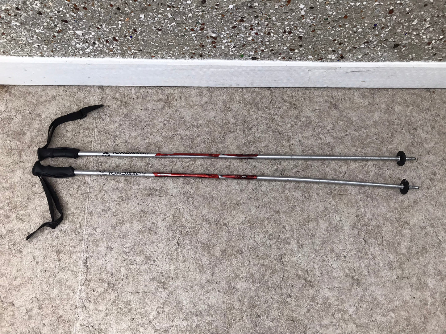 Ski Poles Adult Size 50 inch 125cm Rossignol Power Rubber Handle Chrome Red Minor Wear