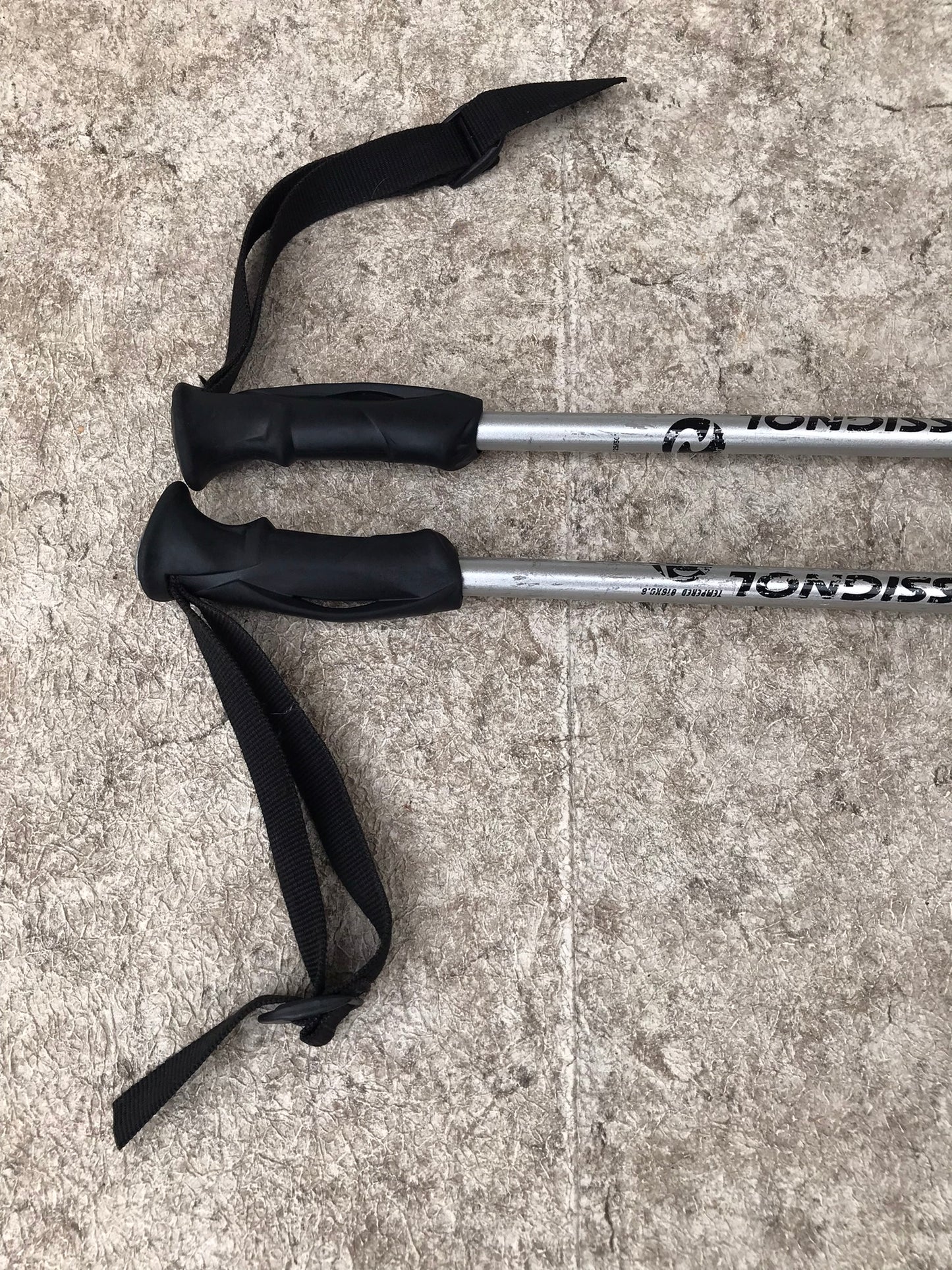 Ski Poles Adult Size 50 inch 125cm Rossignol Power Rubber Handle Chrome Red Minor Wear