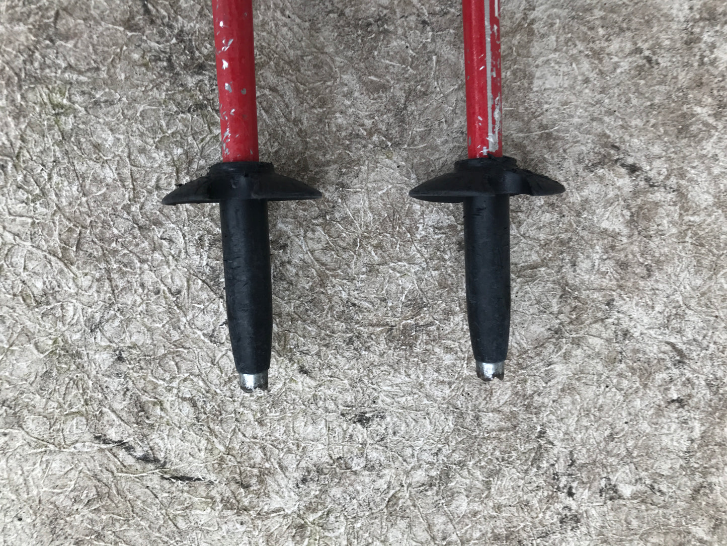 Ski Poles Child Size 39in Elan Red Black