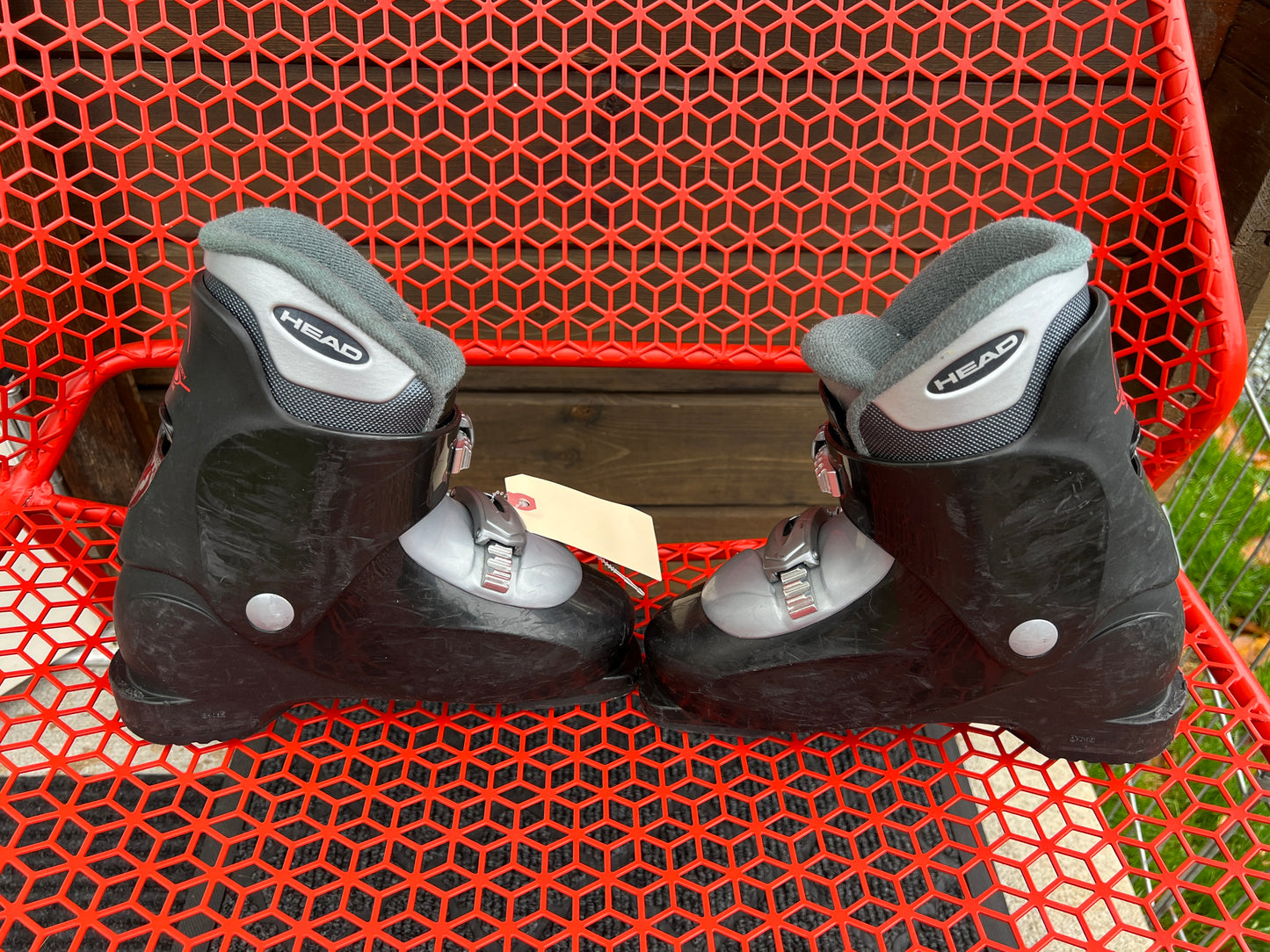 Ski Boots Mondo Size 22.0 child Size 4 Head 261 mm Black Red Grey