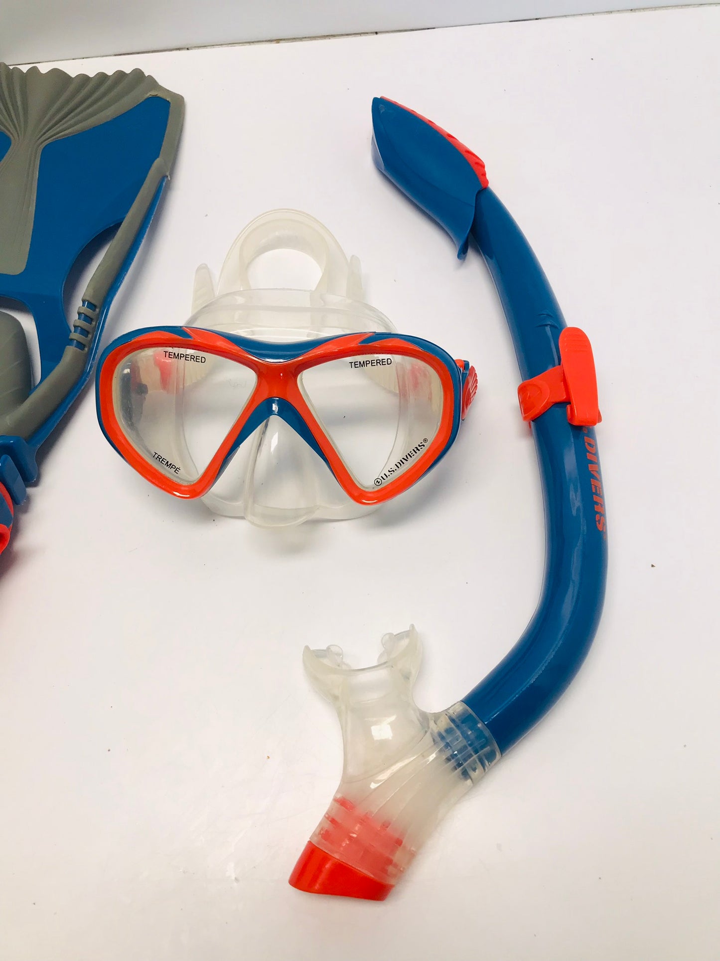 Snorkel Dive Swim Fins Set Child Shoe Size 1-4 US Divers Blue Orange Grey