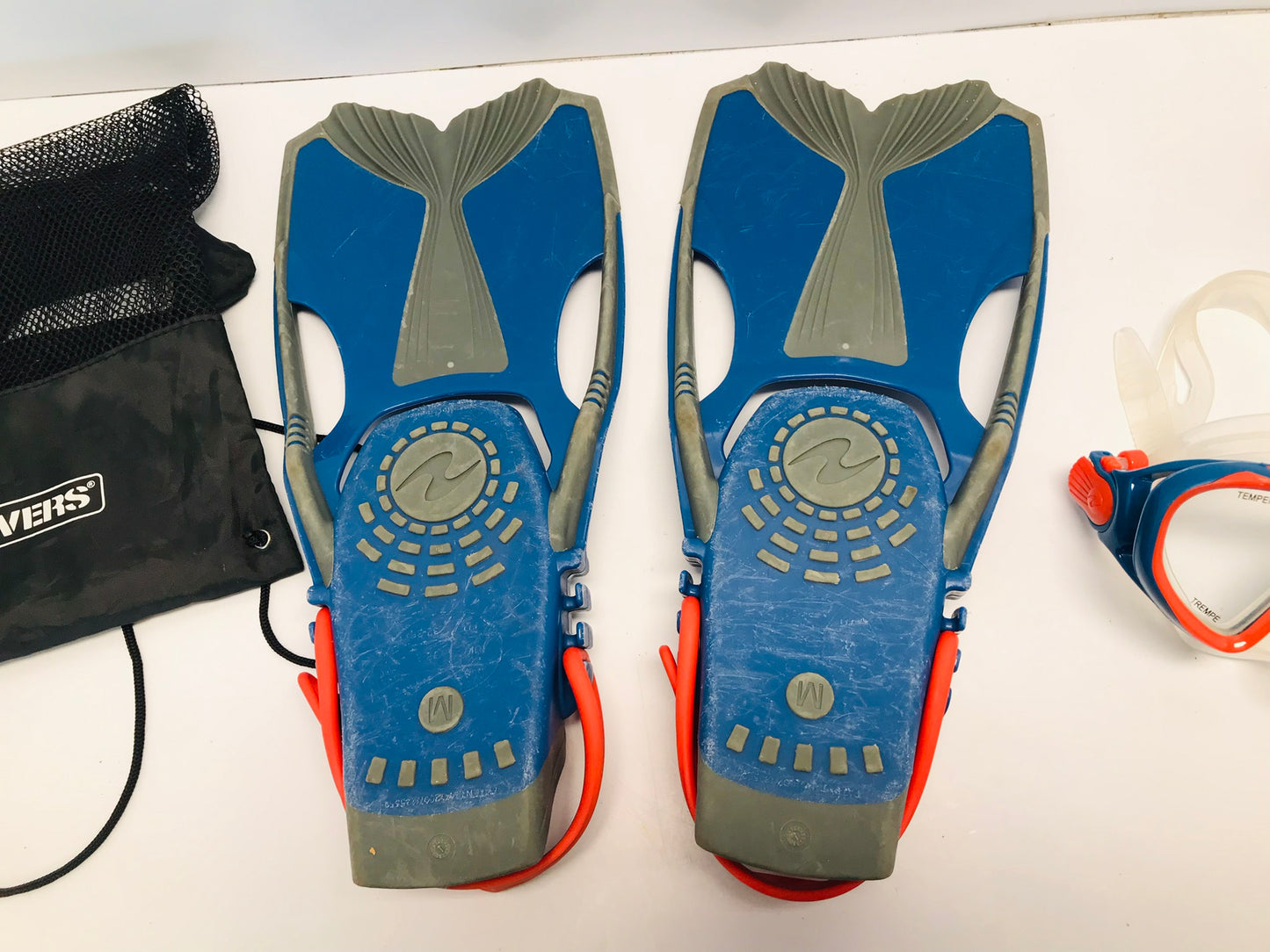 Snorkel Dive Swim Fins Set Child Shoe Size 1-4 US Divers Blue Orange Grey