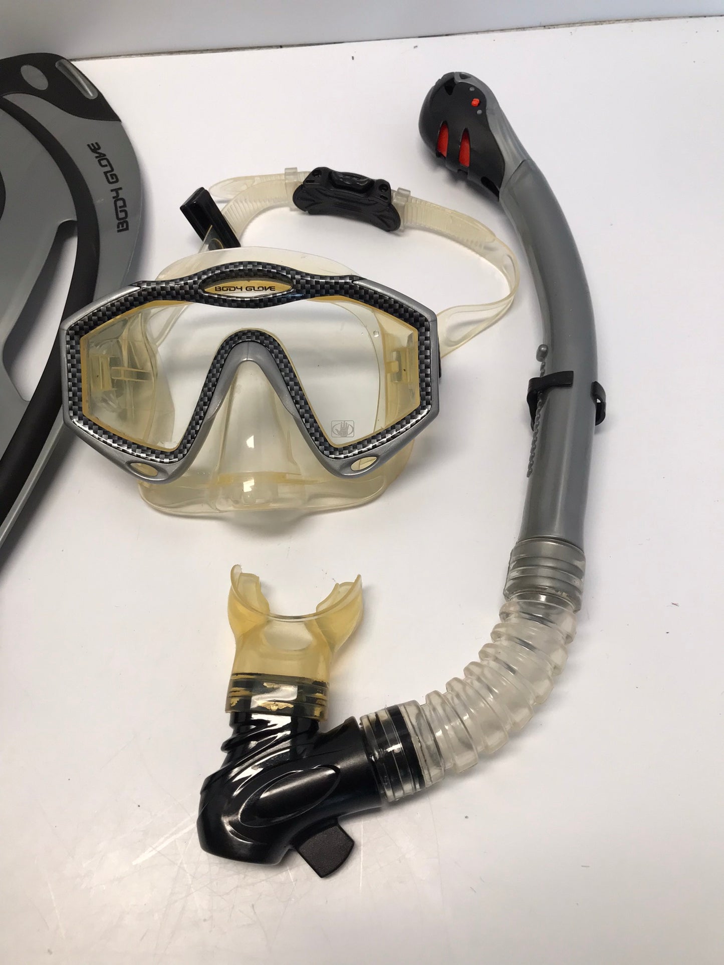 Snorkel Set Men's Size 8-10.5 Body Glove Black Worn Once Excellent