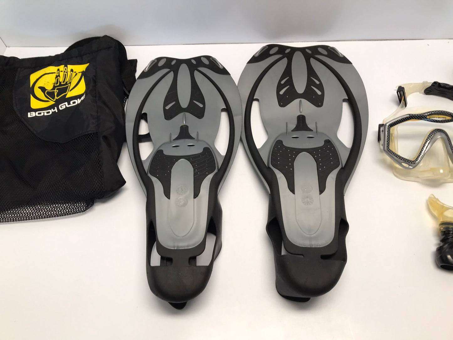 Snorkel Set Men's Size 8-10.5 Body Glove Black Worn Once Excellent
