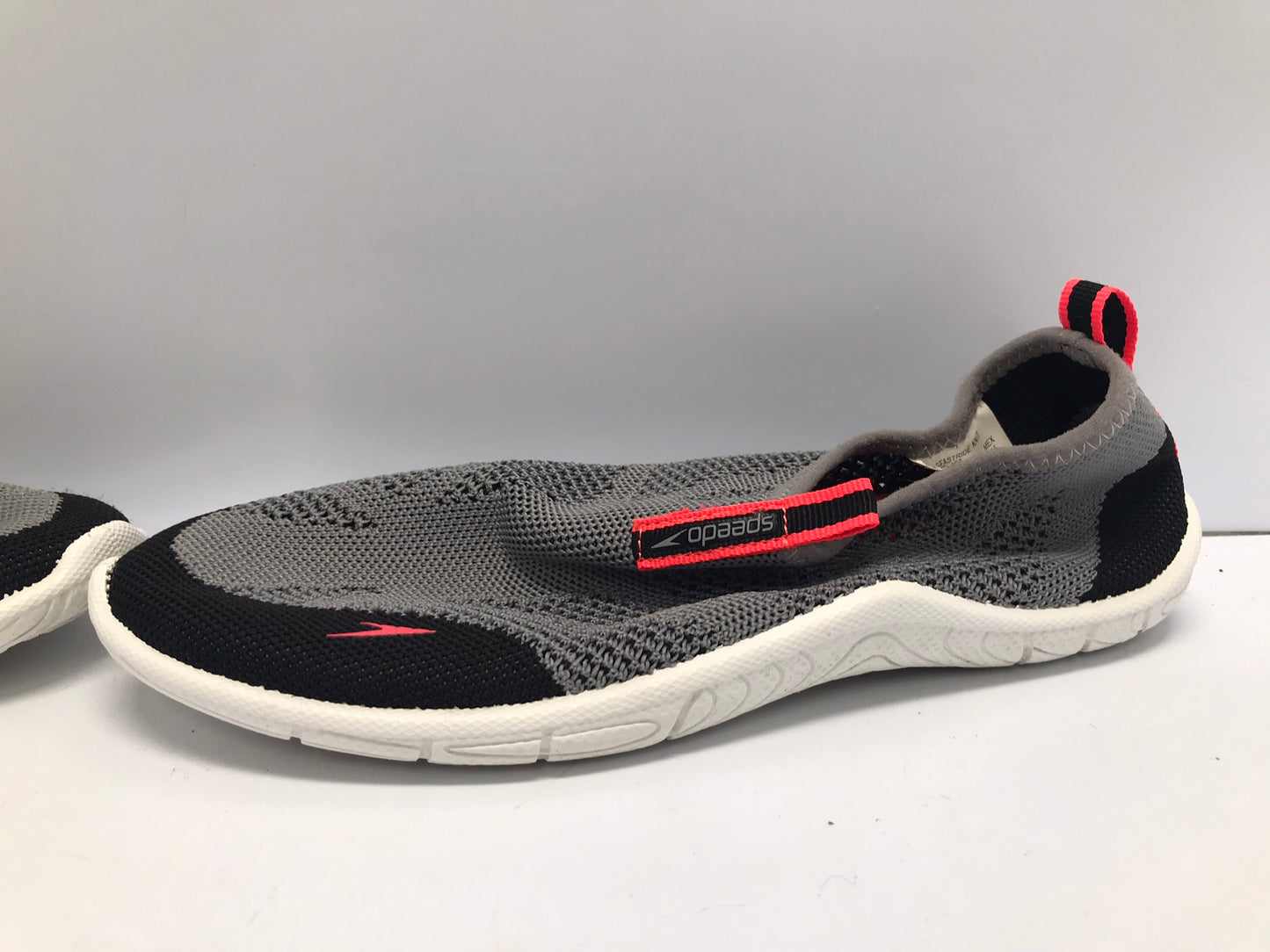 Snorkel Water Shoes Ladies Size 8 Speedo Grey Pink