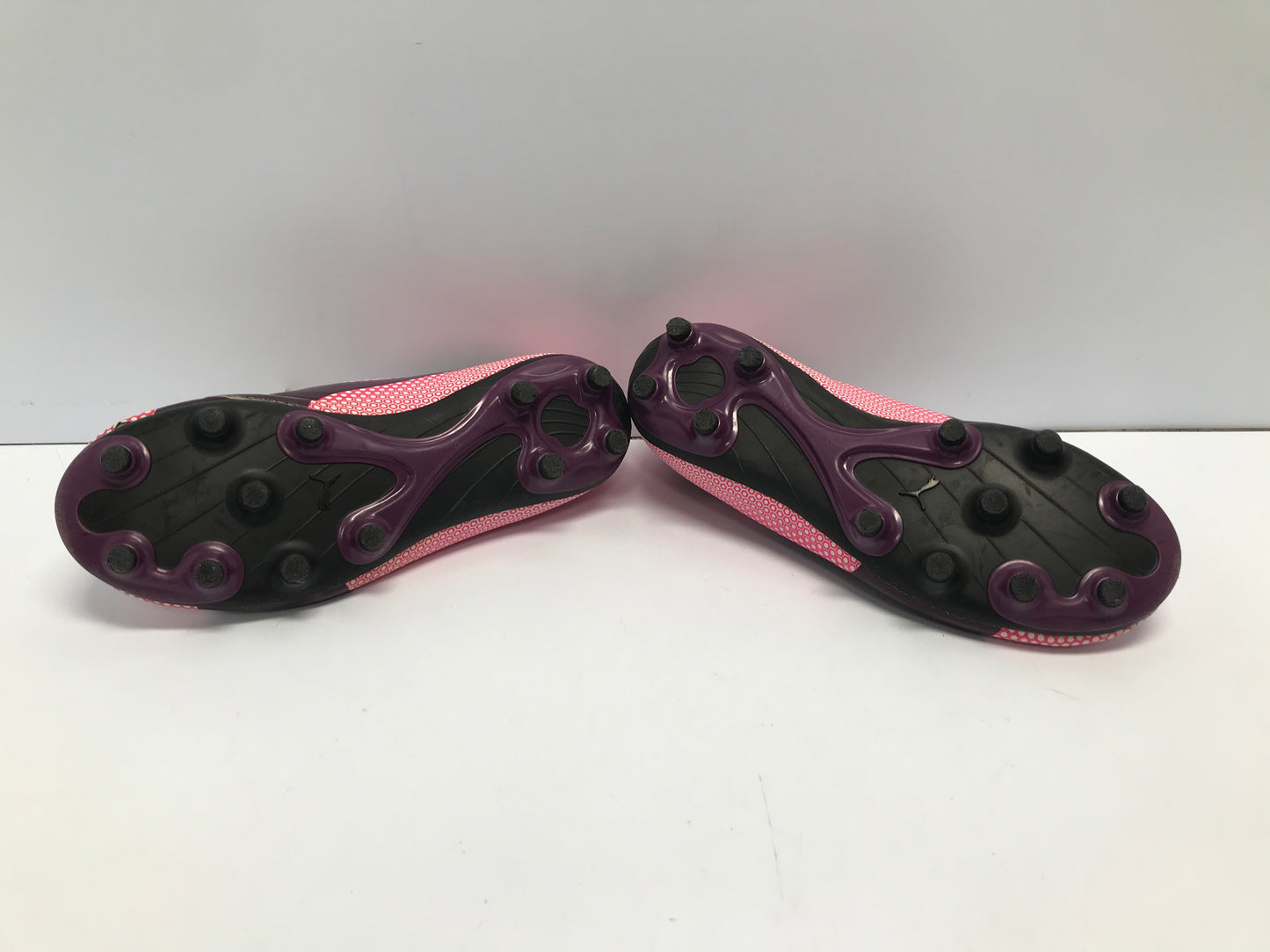 Soccer Shoes Cleats Child Size 2 Puma Pink Purple Excellent
