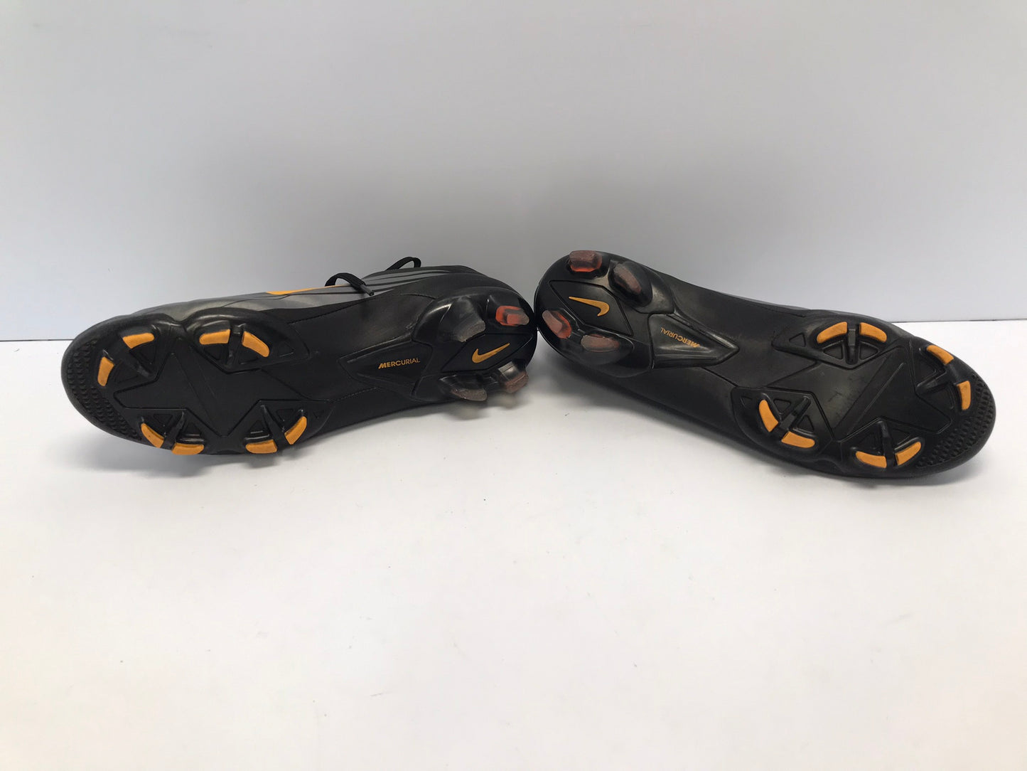 Soccer Shoes Cleats Men's Size 8.5 Nike Mercurial Black Grey Lime Like New