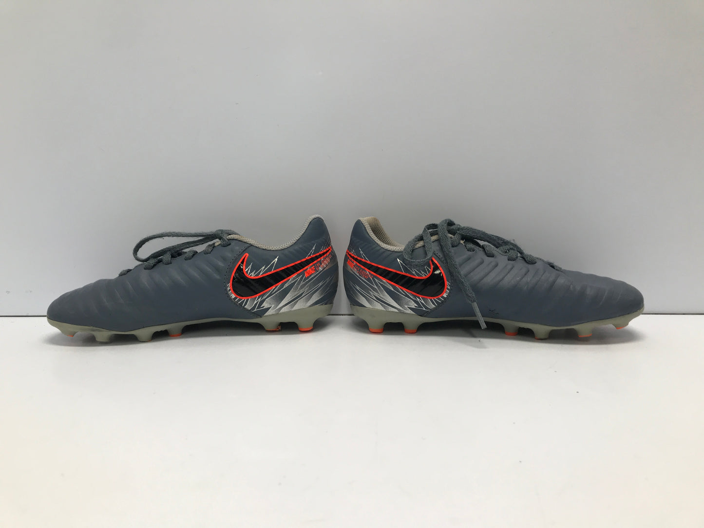 Soccer Shoes Cleats Child Size 1.5 Nike Grey Orange