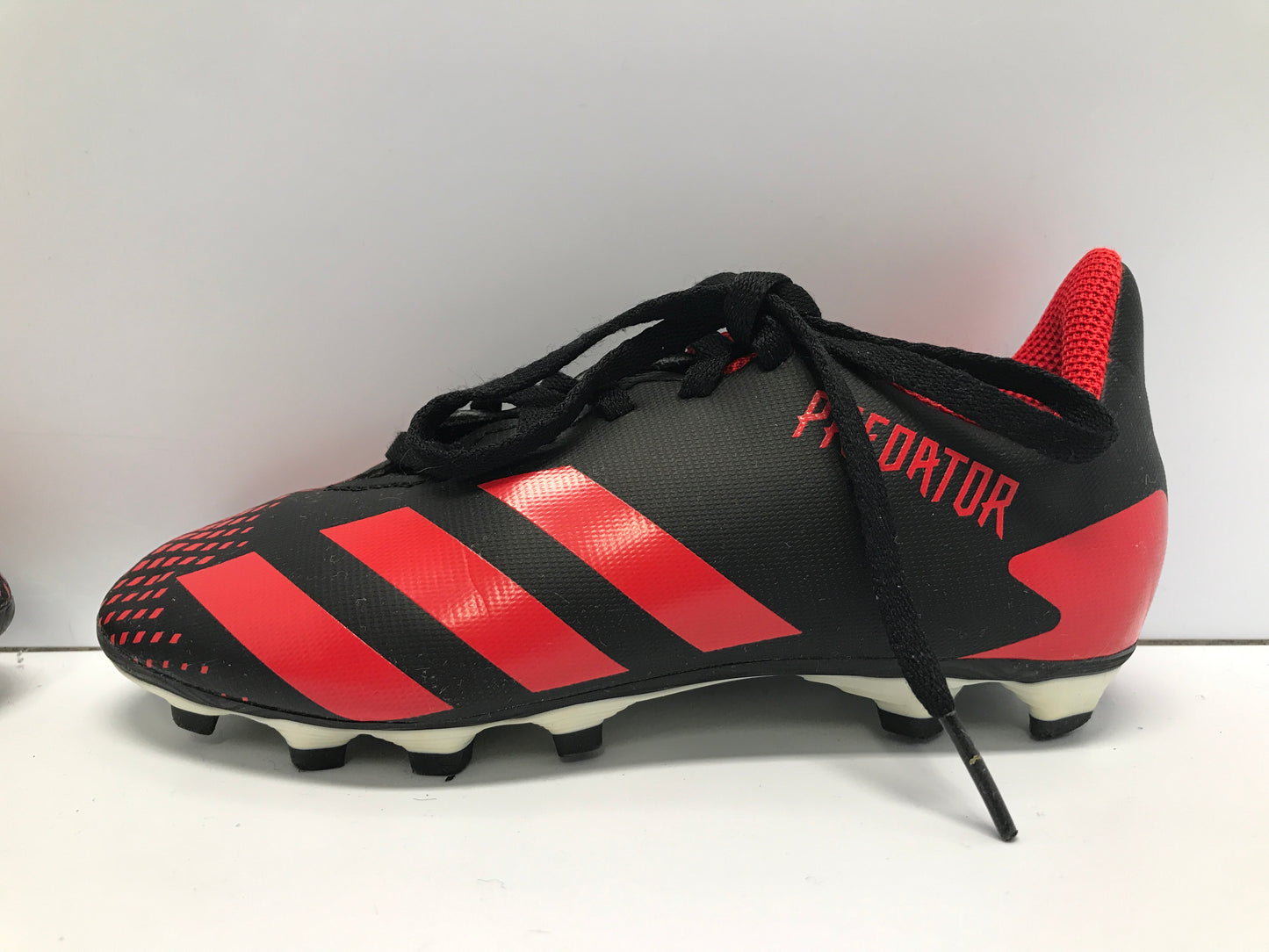 Soccer Shoes Cleats Child Size 12 Adidas Preditor Black Red LIke New