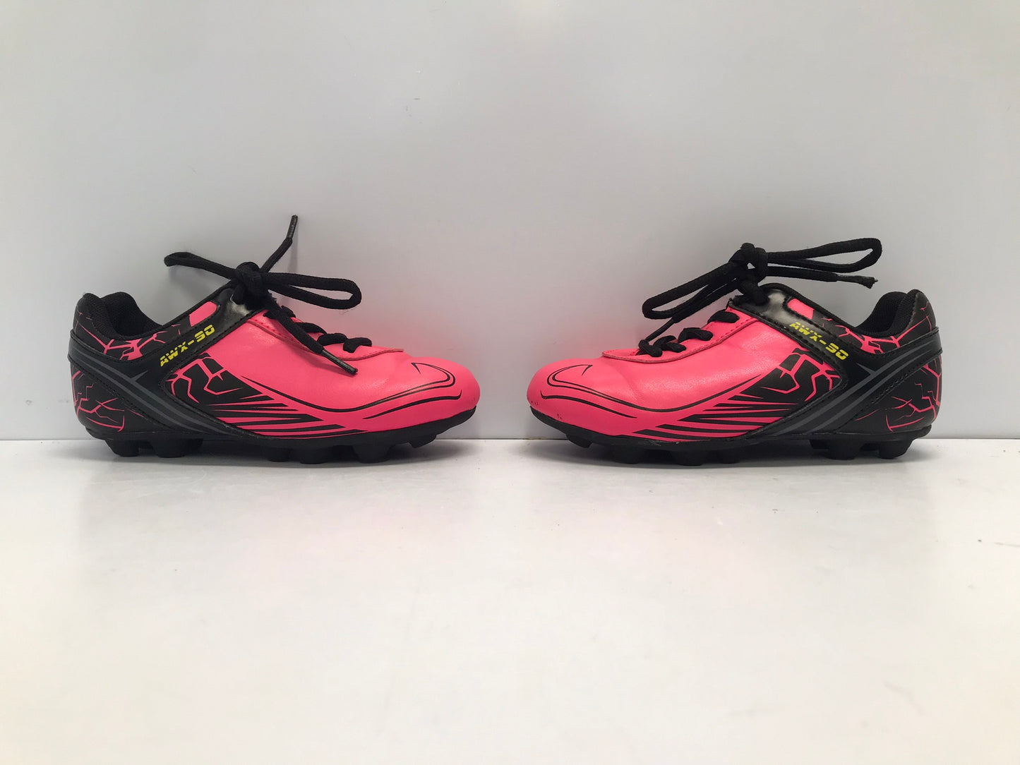 Soccer Shoes Cleats Child Size 12 Athletic Pink and Black Excellent