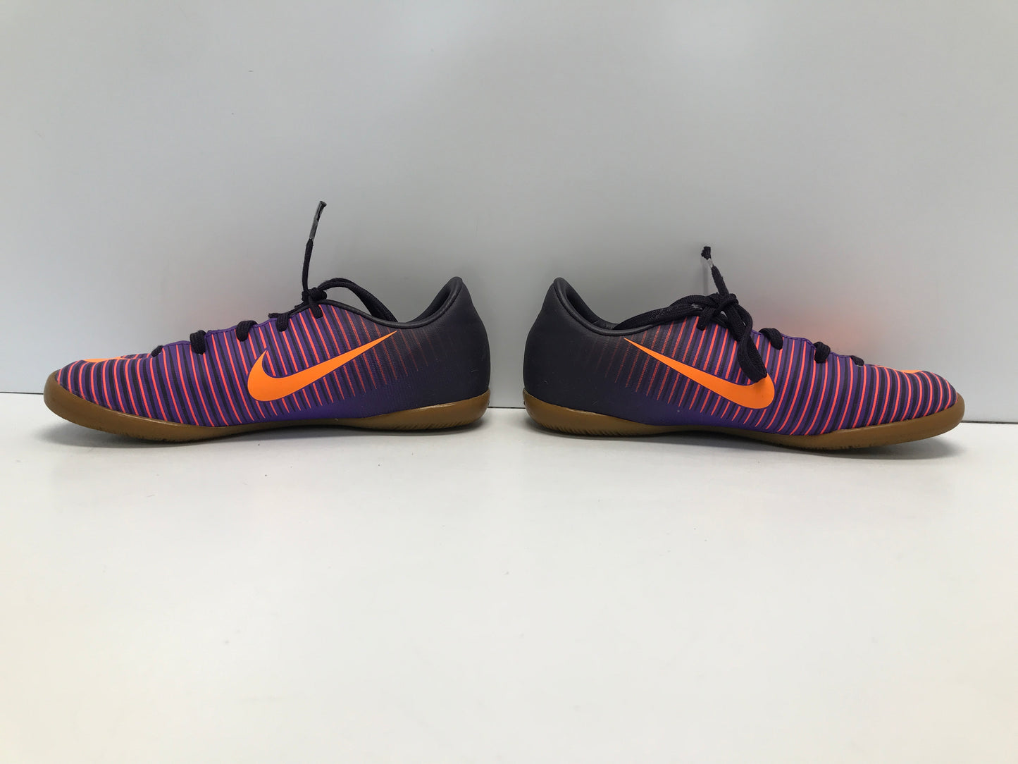 Soccer Shoes Cleats Child Size 13 Nike Mercurial Indoor Court Shoes Like New