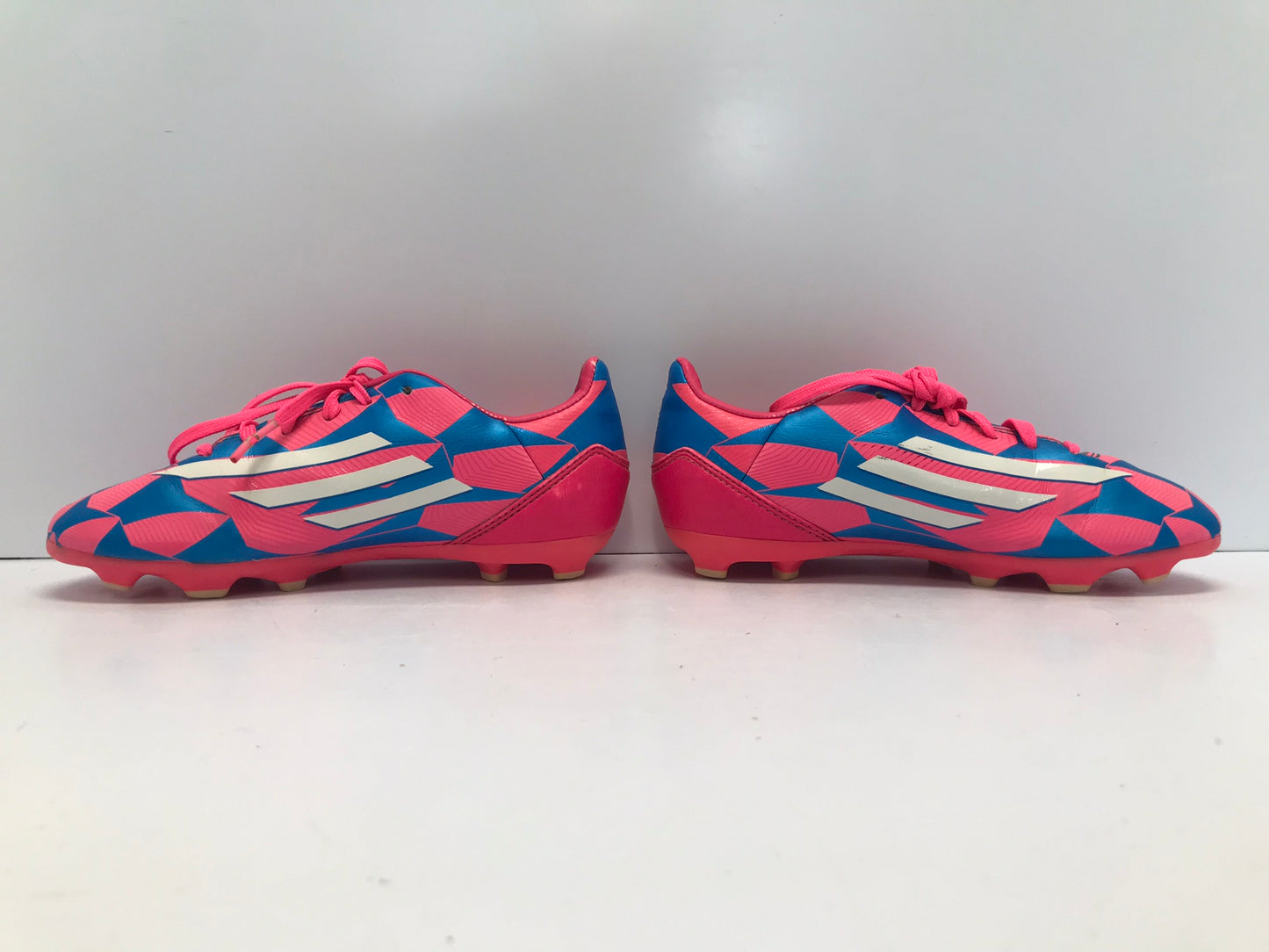 Soccer Shoes Cleats Child Size 1 Adidas Pink Blue Excellent