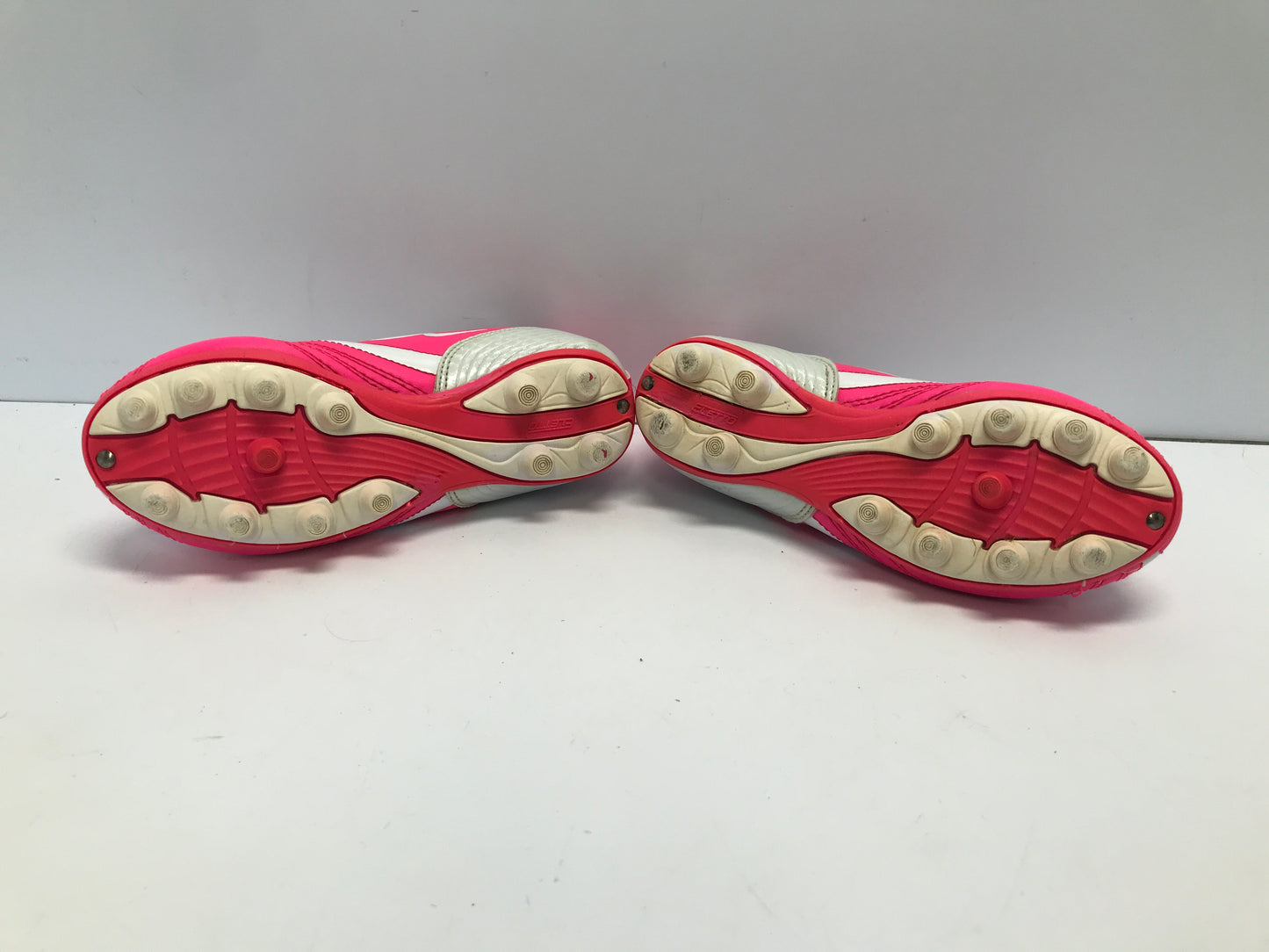 Soccer Shoes Cleats Child Size 1 Eletto Pink White Like New