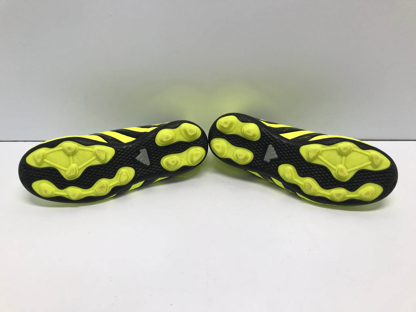 Soccer Shoes Cleats Child Size 2 Adidas Yellow Black