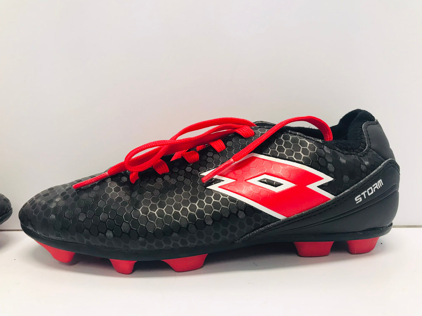 Soccer Shoes Cleats Child Size 2 Lotto Black and Red Like New