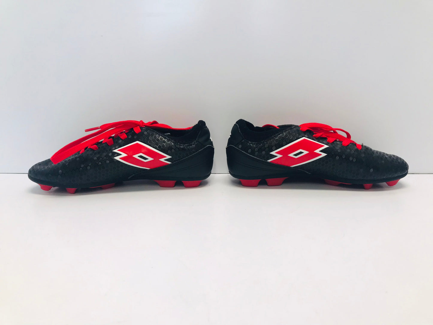 Soccer Shoes Cleats Child Size 2 Lotto Black and Red Like New
