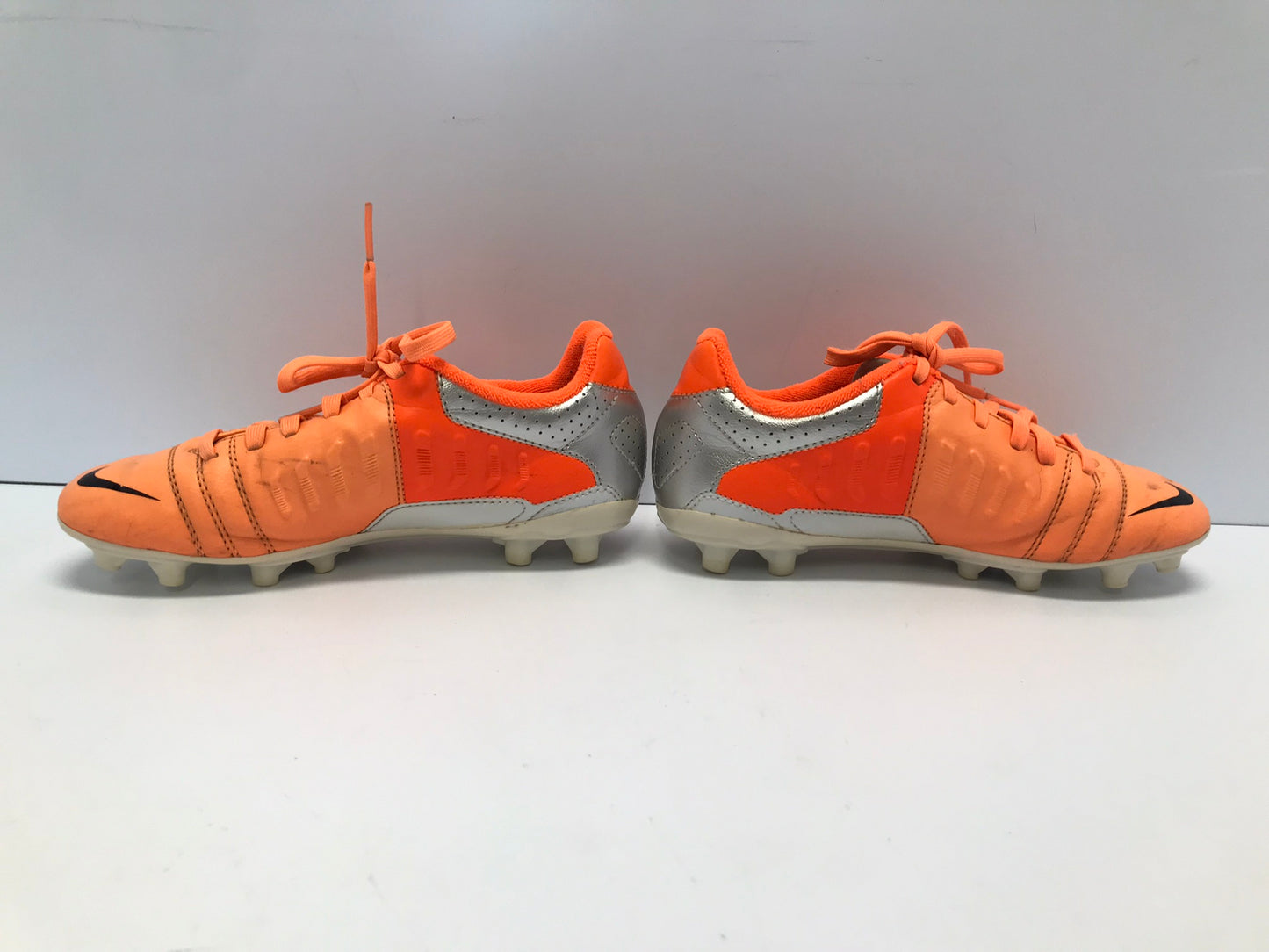 Soccer Shoes Cleats Child Size 2 Nike Orange Grey Black