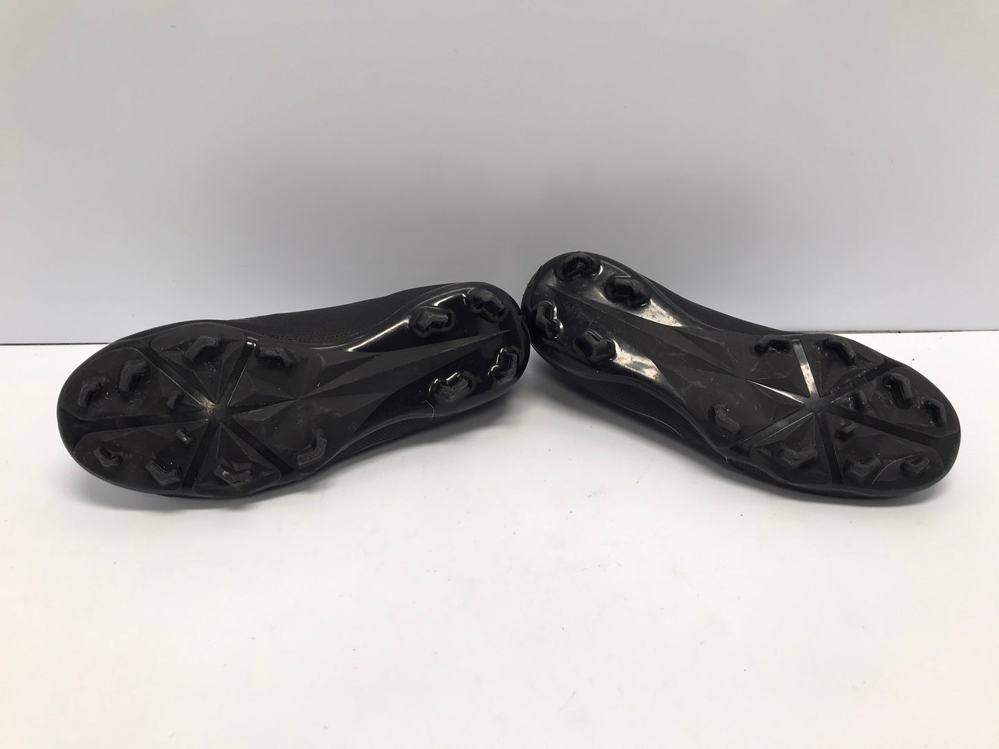 Soccer Shoes Cleats Child Size 2 Nike Phantom Black Purple Outstanding Quality