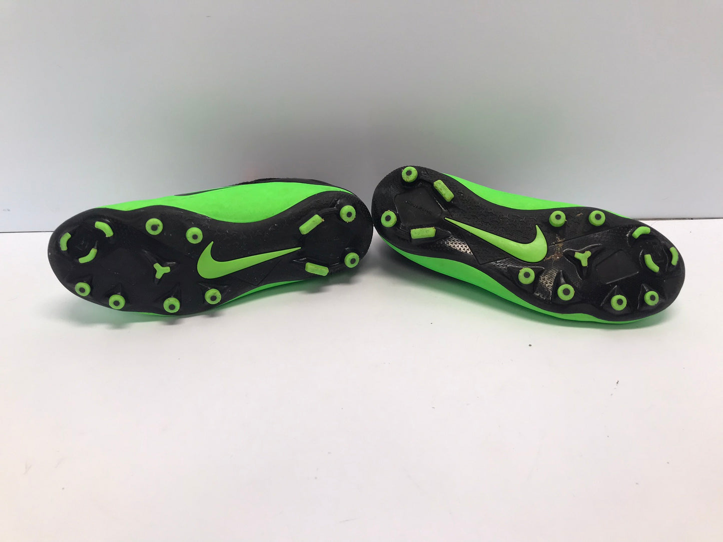 Soccer Shoes Cleats Child Size 2 Nike Phantom Lime Green Black With Slipper Foot