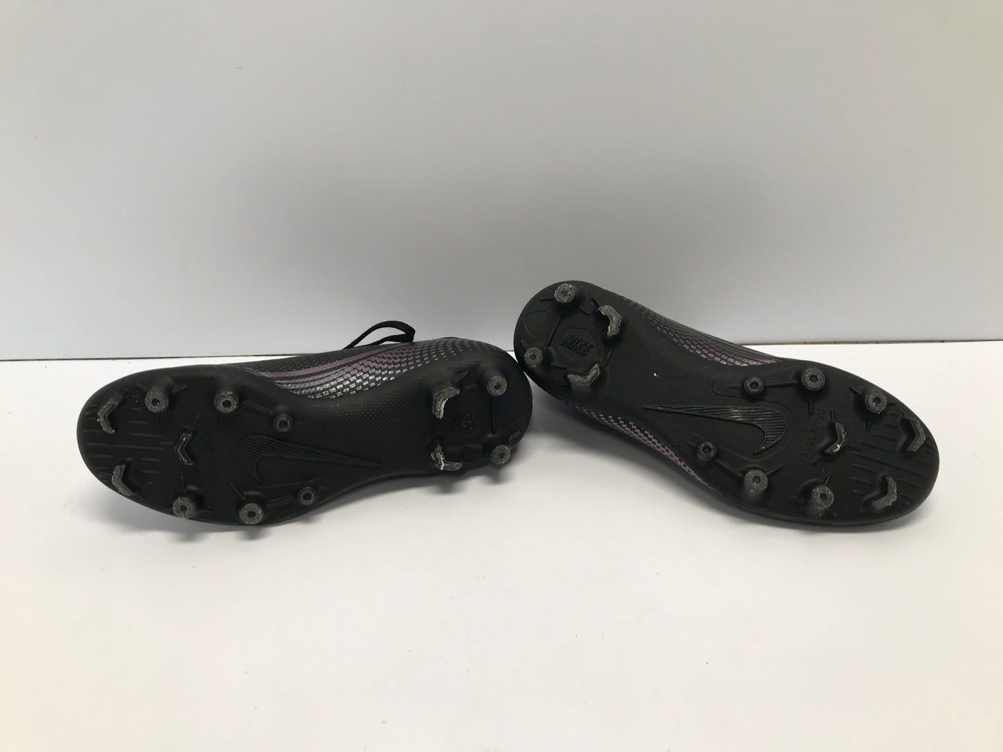 Soccer Shoes Cleats Child Size 2 Nike Zoom Slipper Foots Black Grey Excellent