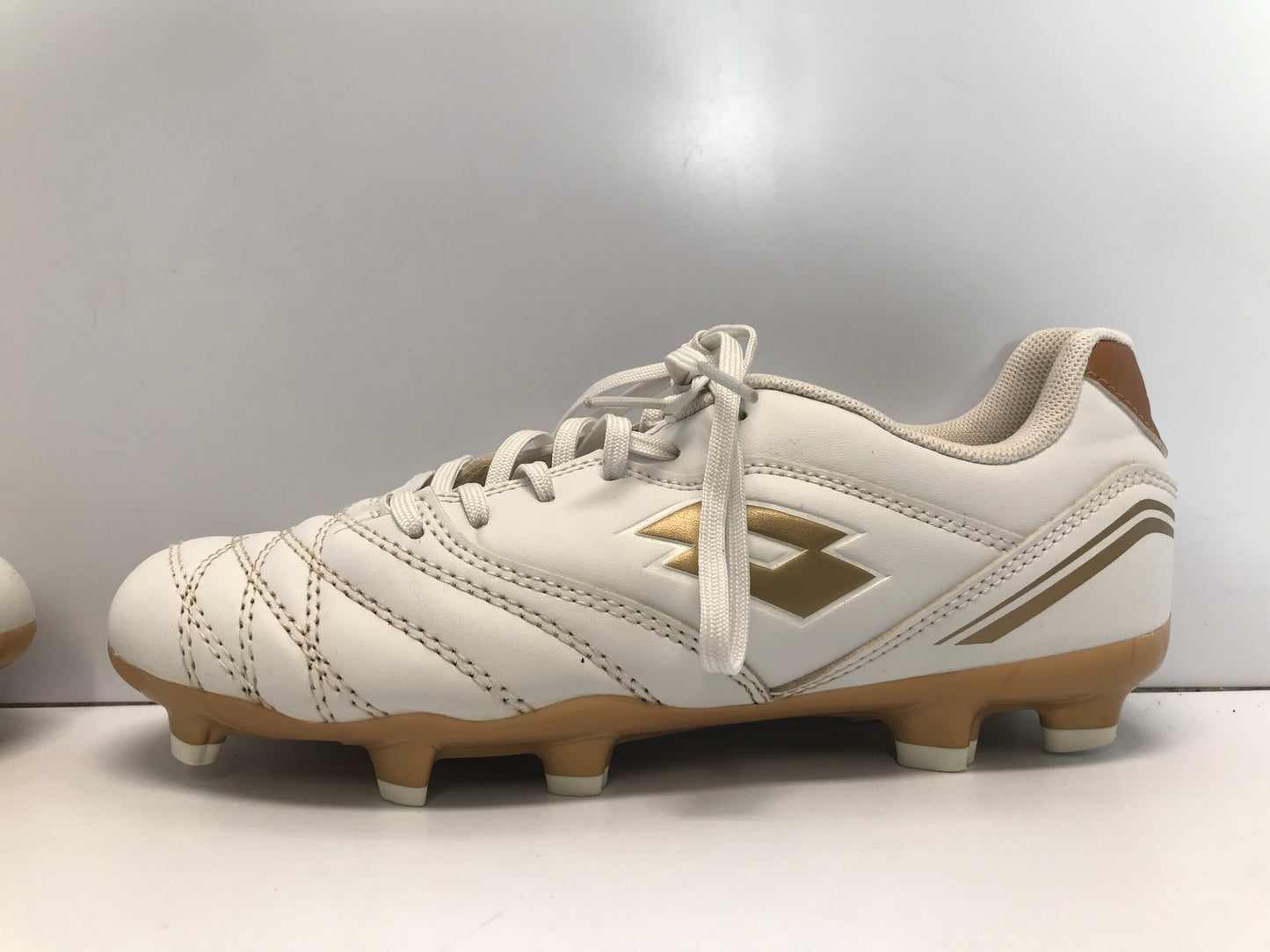 Soccer Shoes Cleats Child Size 3.5 Lotto White Gold Like New