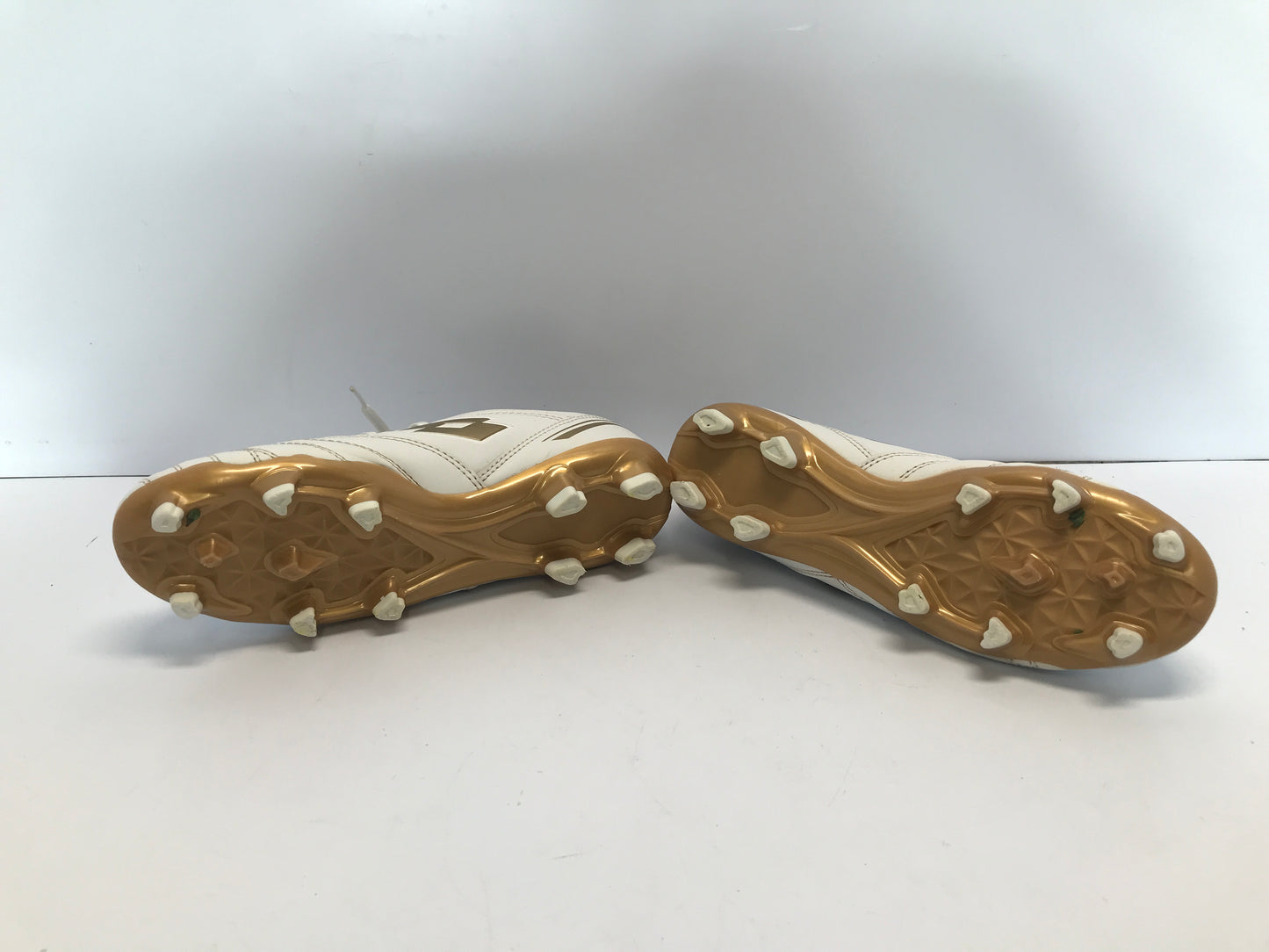 Soccer Shoes Cleats Child Size 3.5 Lotto White Gold Like New