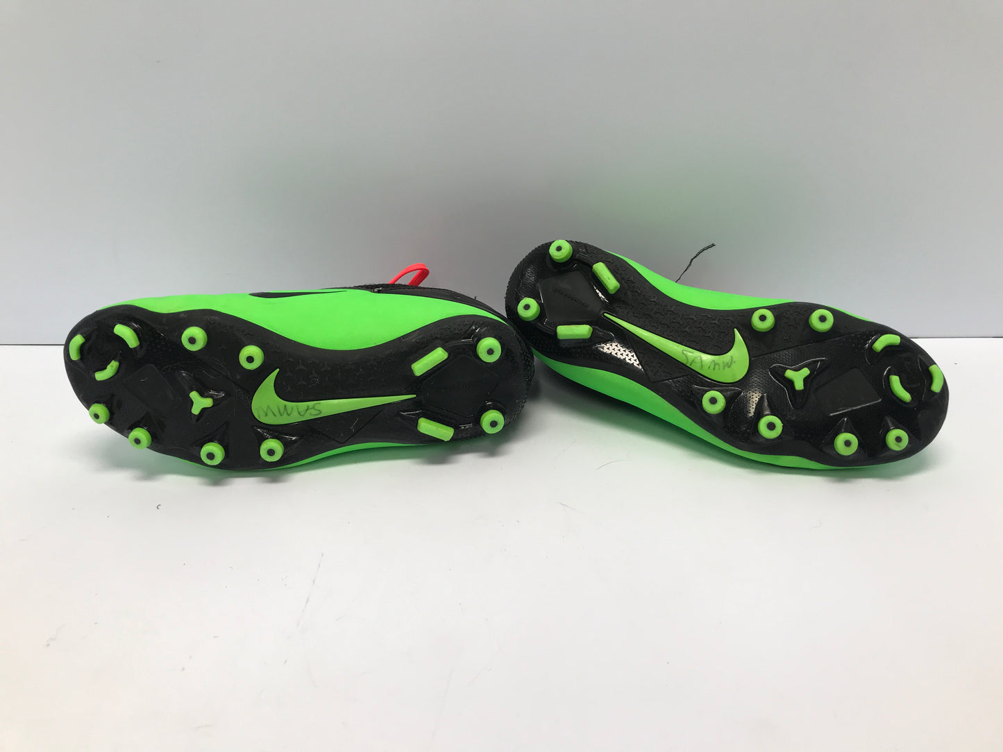 Soccer Shoes Cleats Child Size 3.5 Nike Phantom Slipper Foot Lime Black