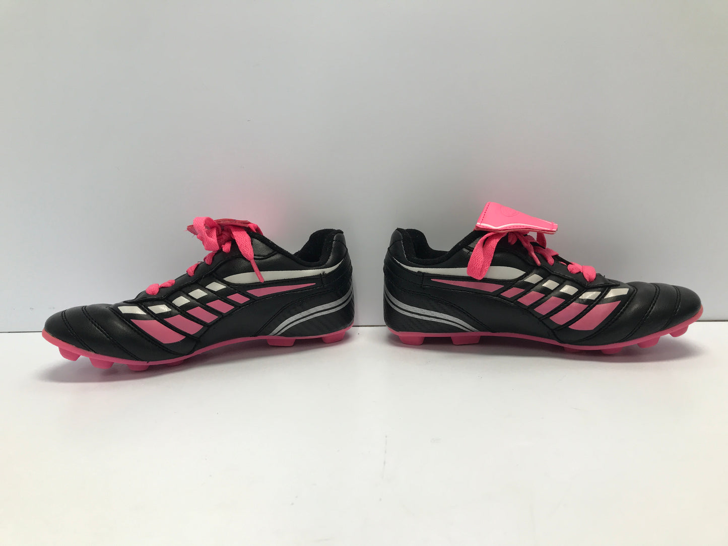 Soccer Shoes Cleats Child Size 3 Athletic Pink Black