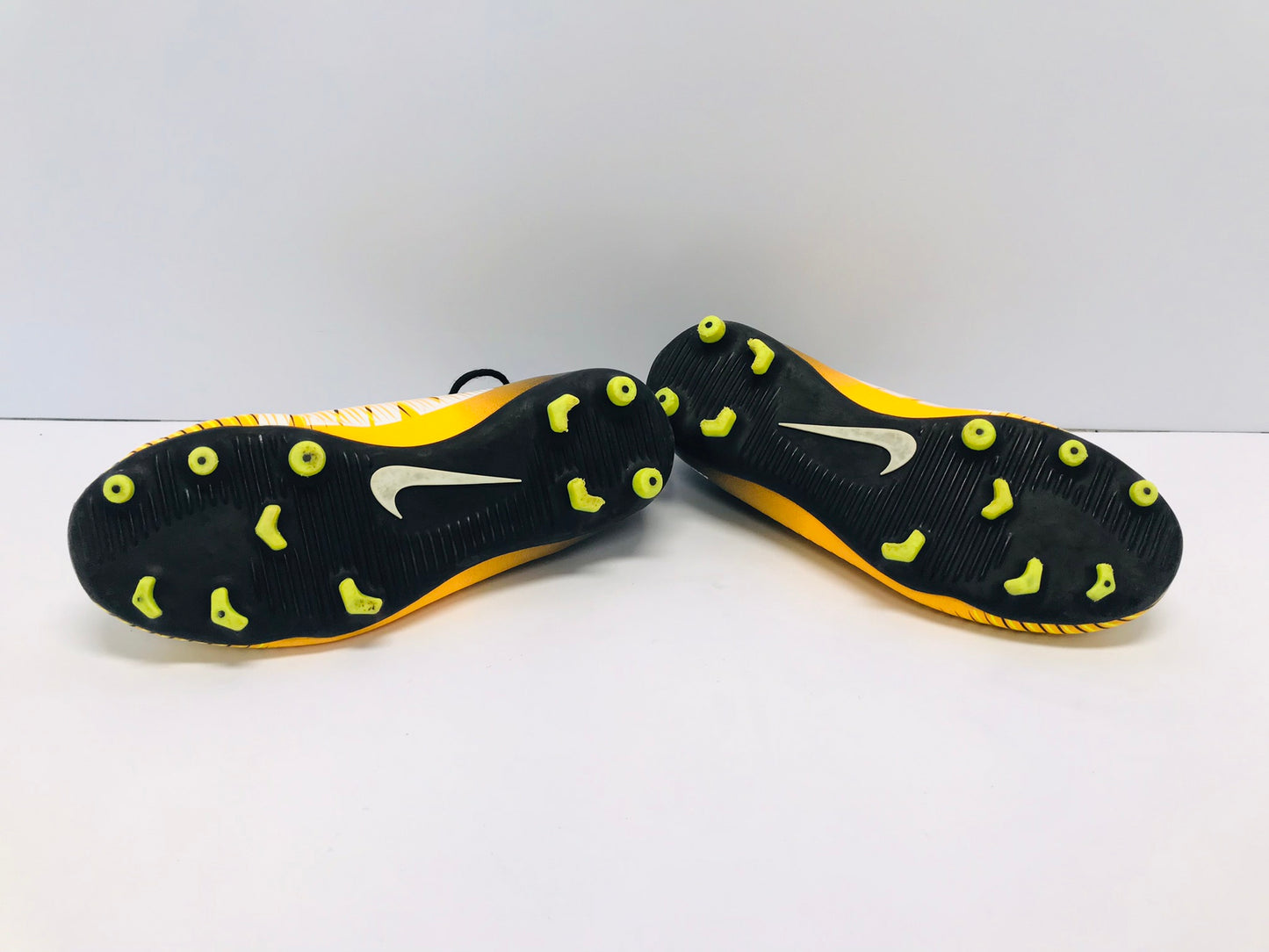 Soccer Shoes Cleats Child Size 3 Nike Mercurial Black Lime Excellent