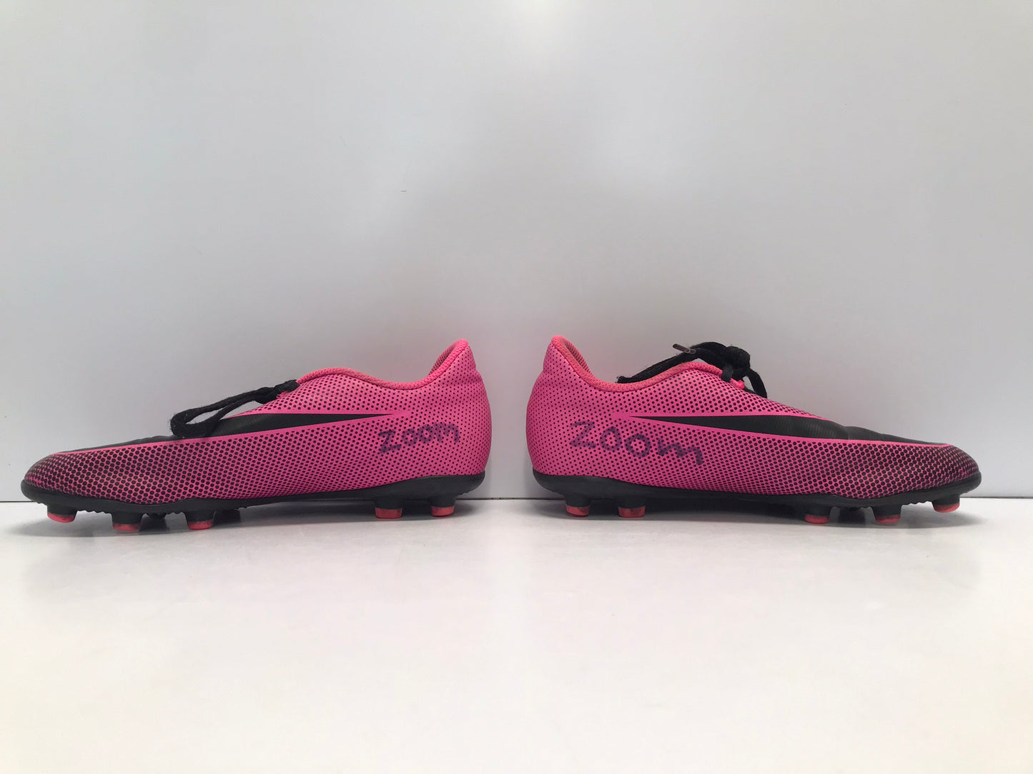Soccer Shoes Cleats Child Size 3 Nike Pink Black Excellent