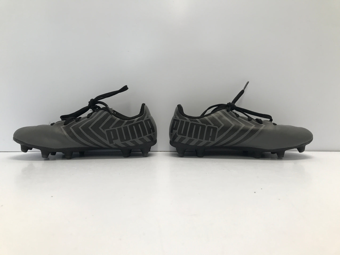 Soccer Shoes Cleats Child Size 3 Puma Grey Black Excellent