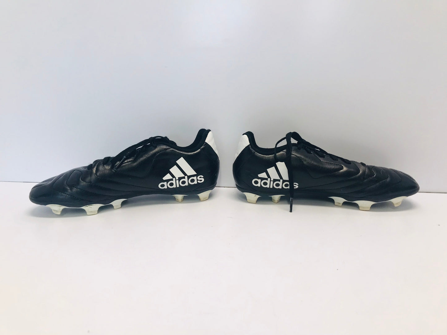 Soccer Shoes Cleats Child Size 4.5 Adidas Black White Like New