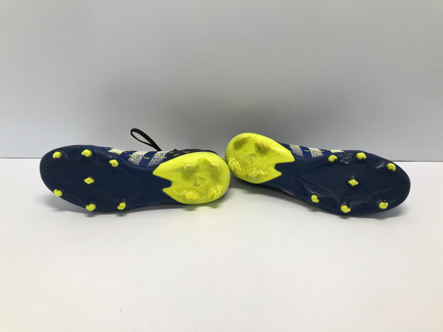 Soccer Shoes Cleats Child Size 5.5 Adidas Preditor Slipper Foot Black Blue Lime Excellent