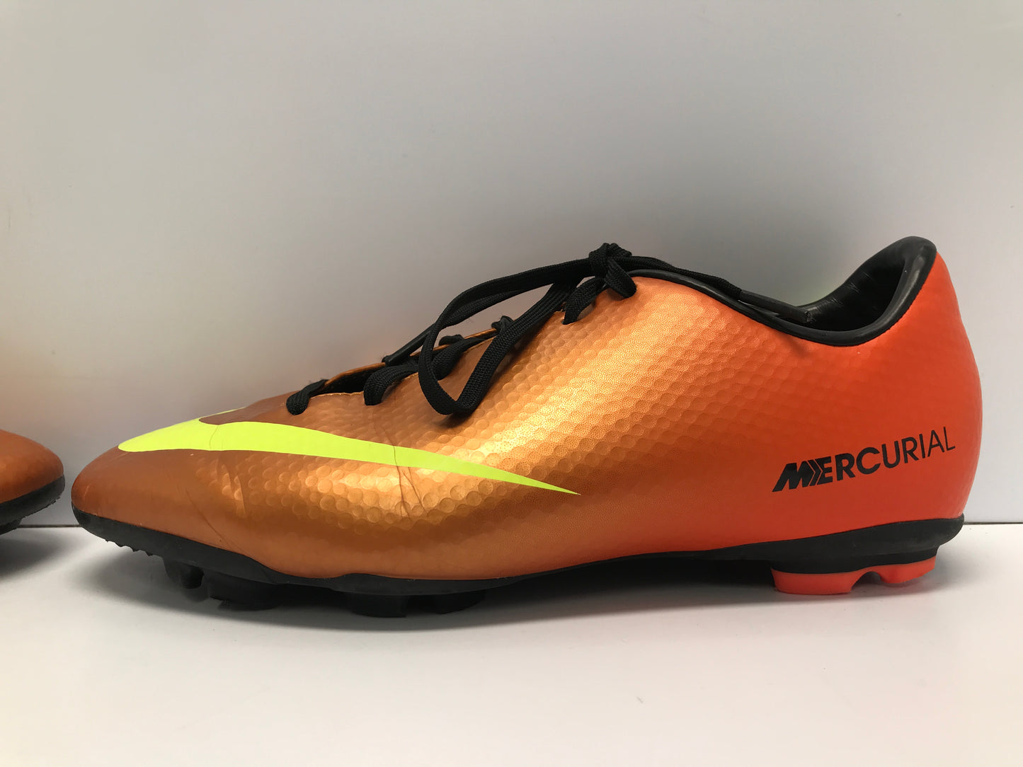 Soccer Shoes Cleats Child Size 5.5 Nike Mercurial Gold Lime Black Excellent