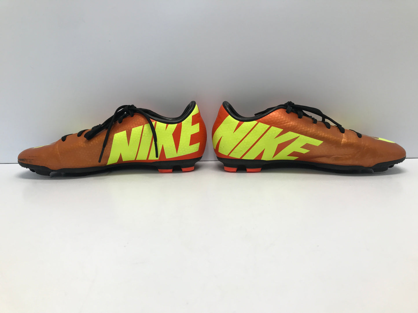 Soccer Shoes Cleats Child Size 5.5 Nike Mercurial Gold Lime Black Excellent