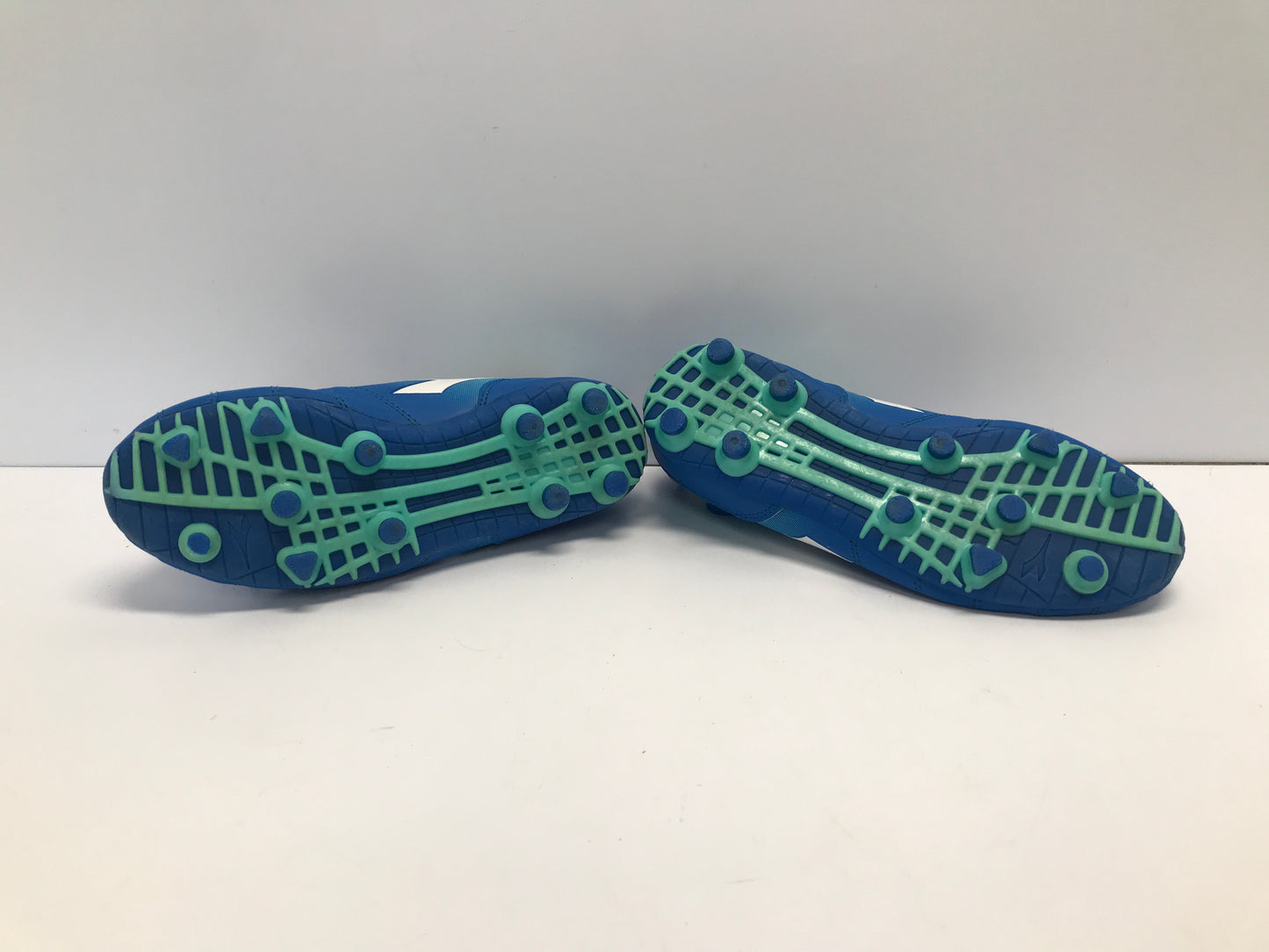 Soccer Shoes Cleats Child Size 5 Adidas Youth Blue and Aqua Excellent